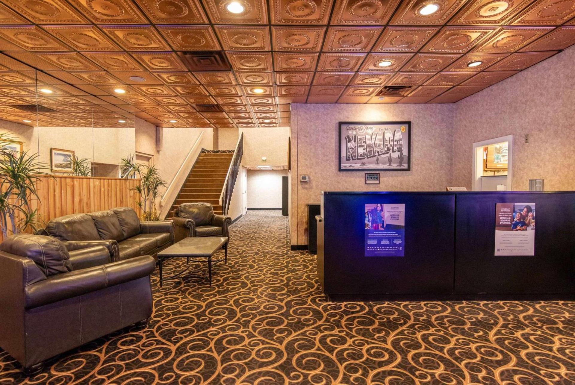Super 8 by Wyndham Fallon photo 6