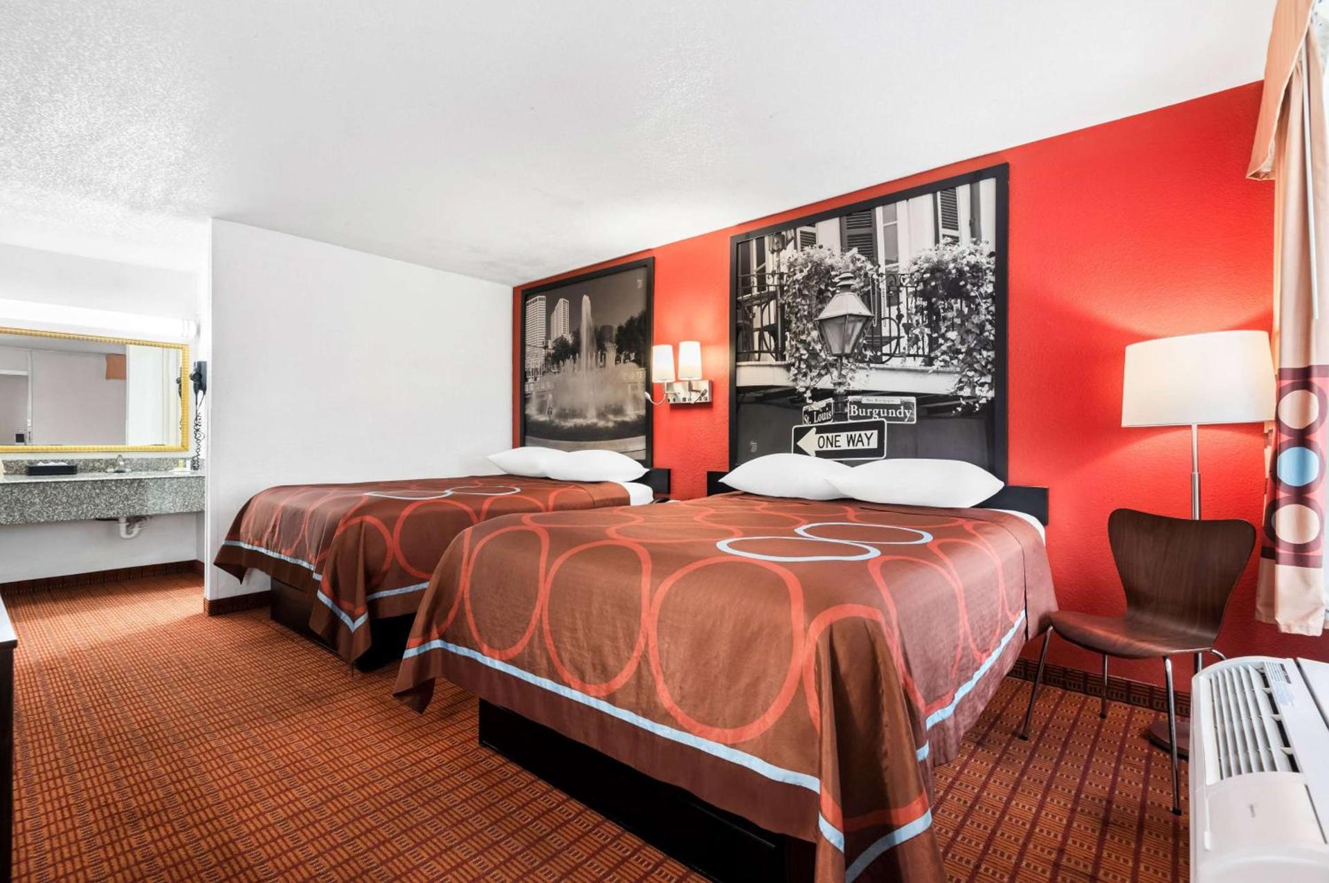 Super 8 by Wyndham Baton Rouge/I-10 photo 18