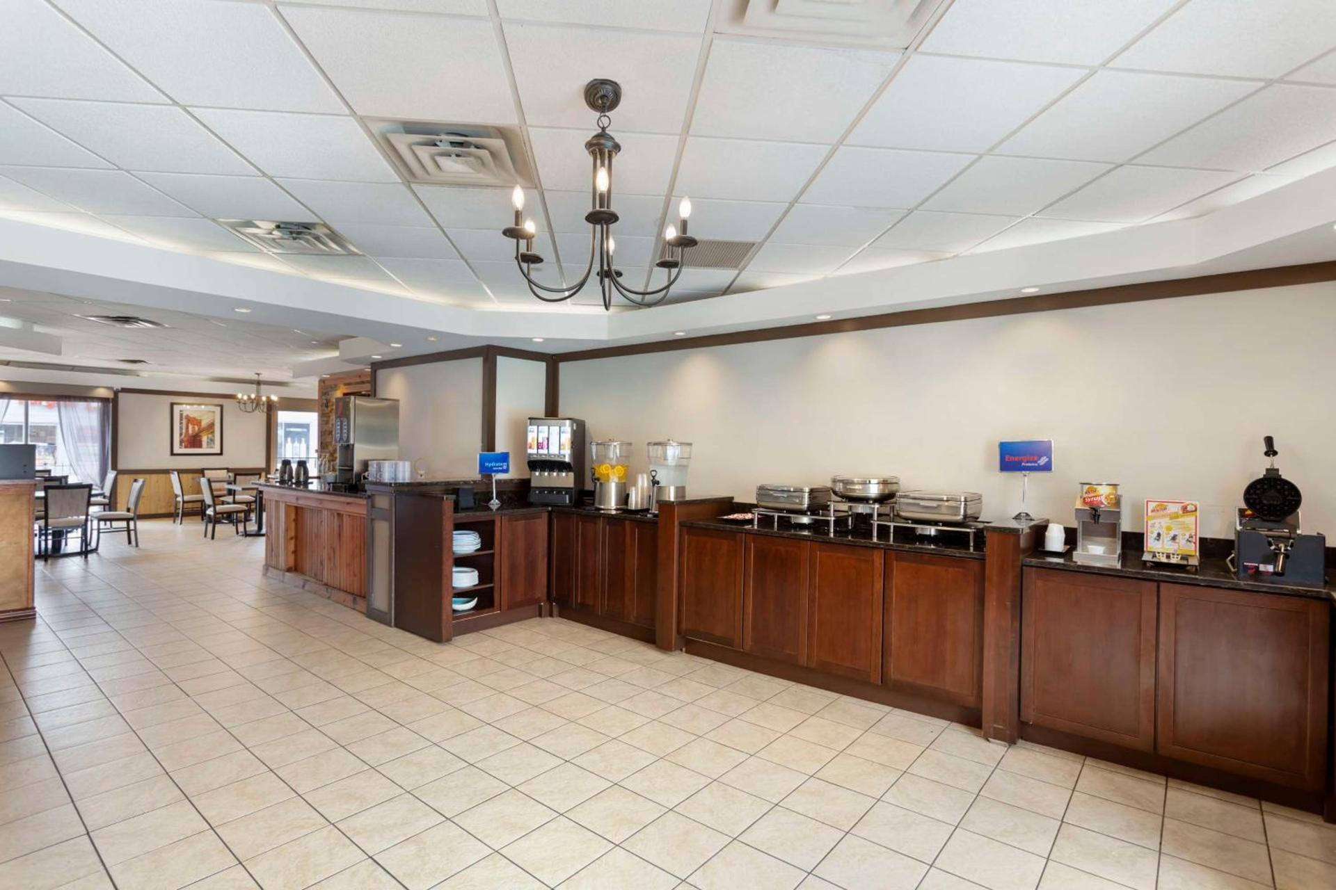 Best Western Mill River Manor photo 7