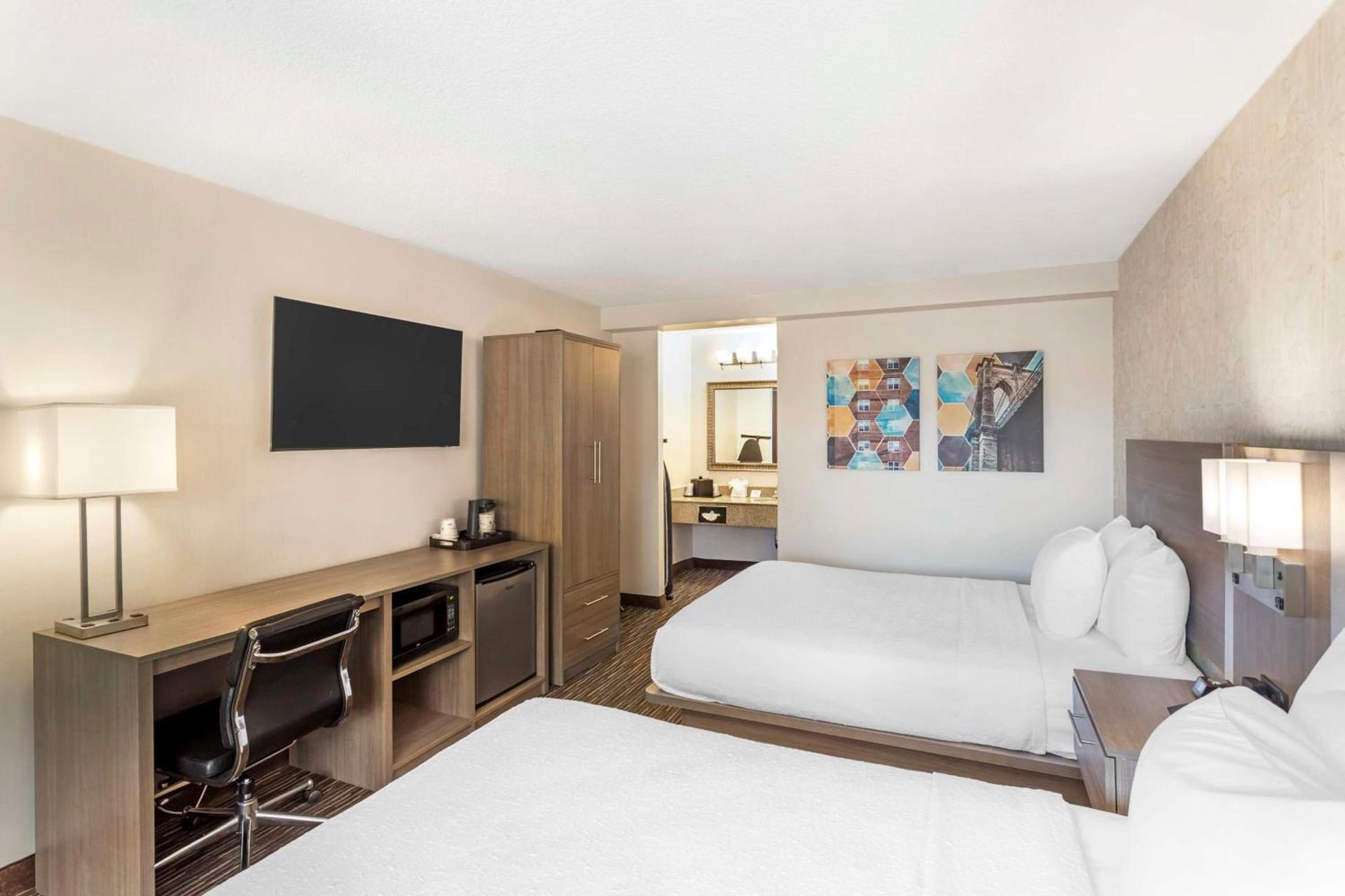 Best Western Mill River Manor photo 16
