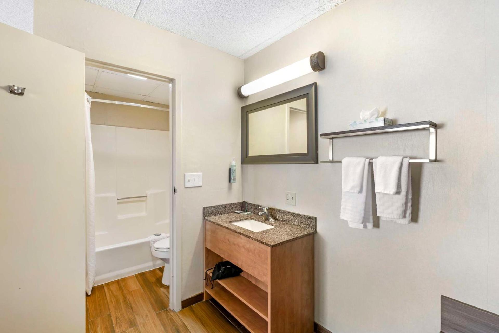 Best Western Rochester Marketplace Inn photo 24