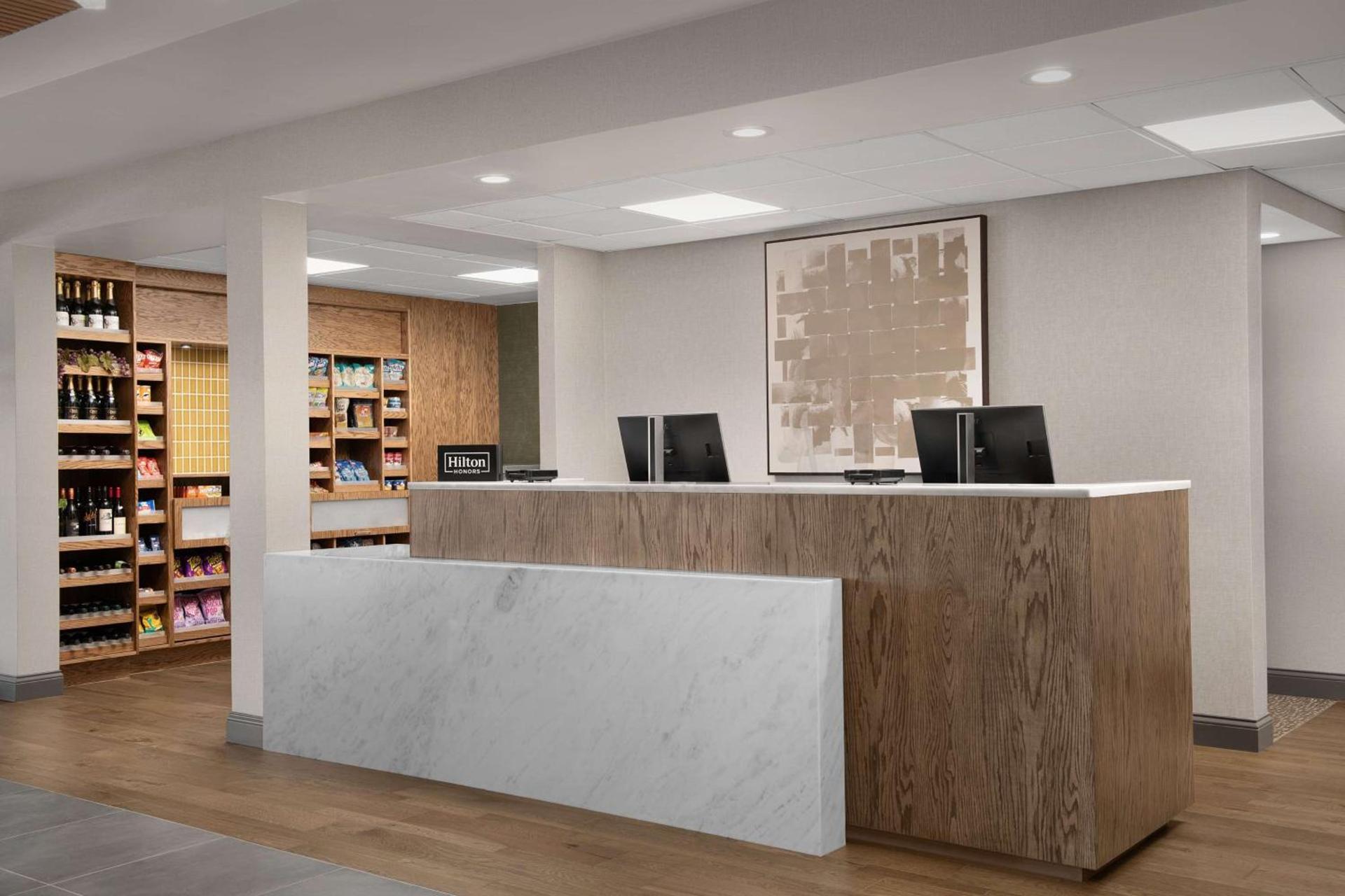 Hampton Inn & Suites Paso Robles photo 6