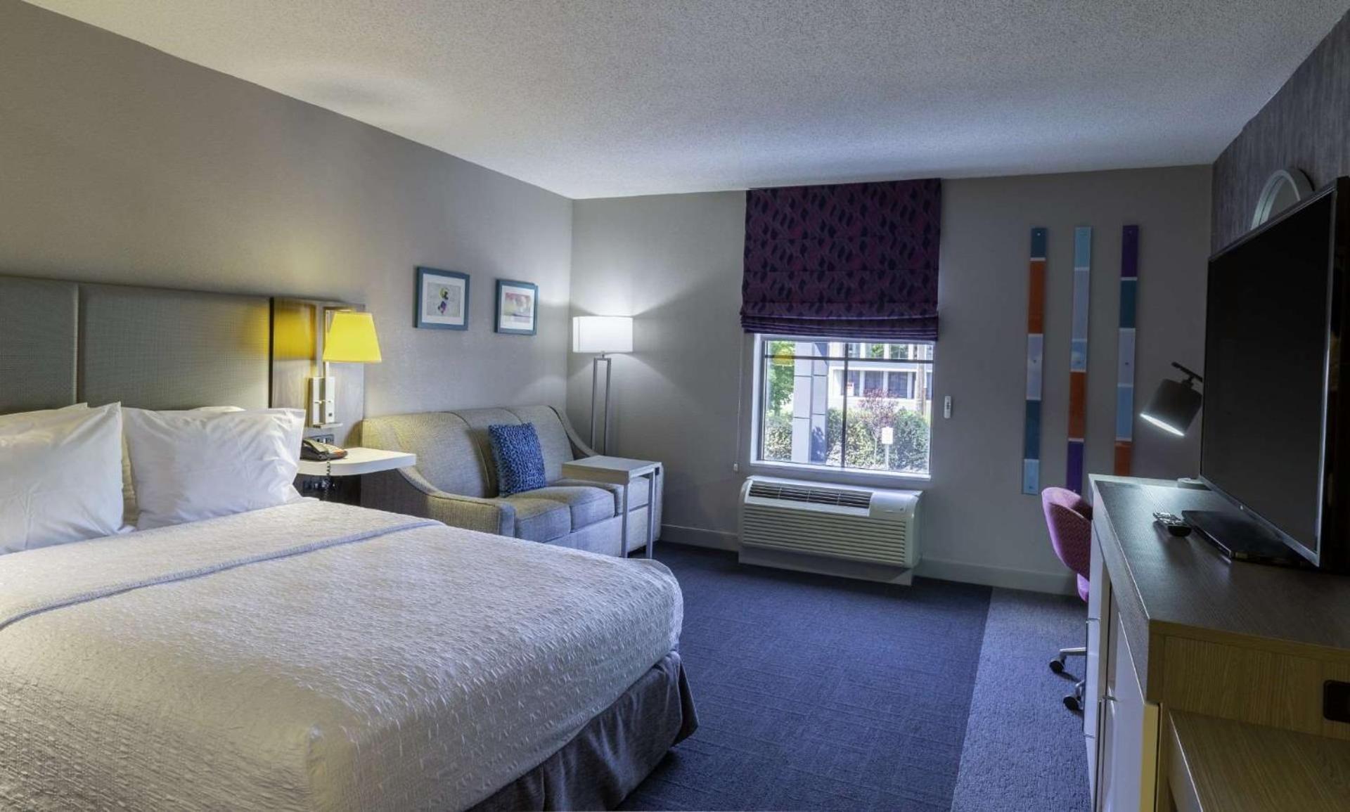 Hampton Inn East Windsor photo 42