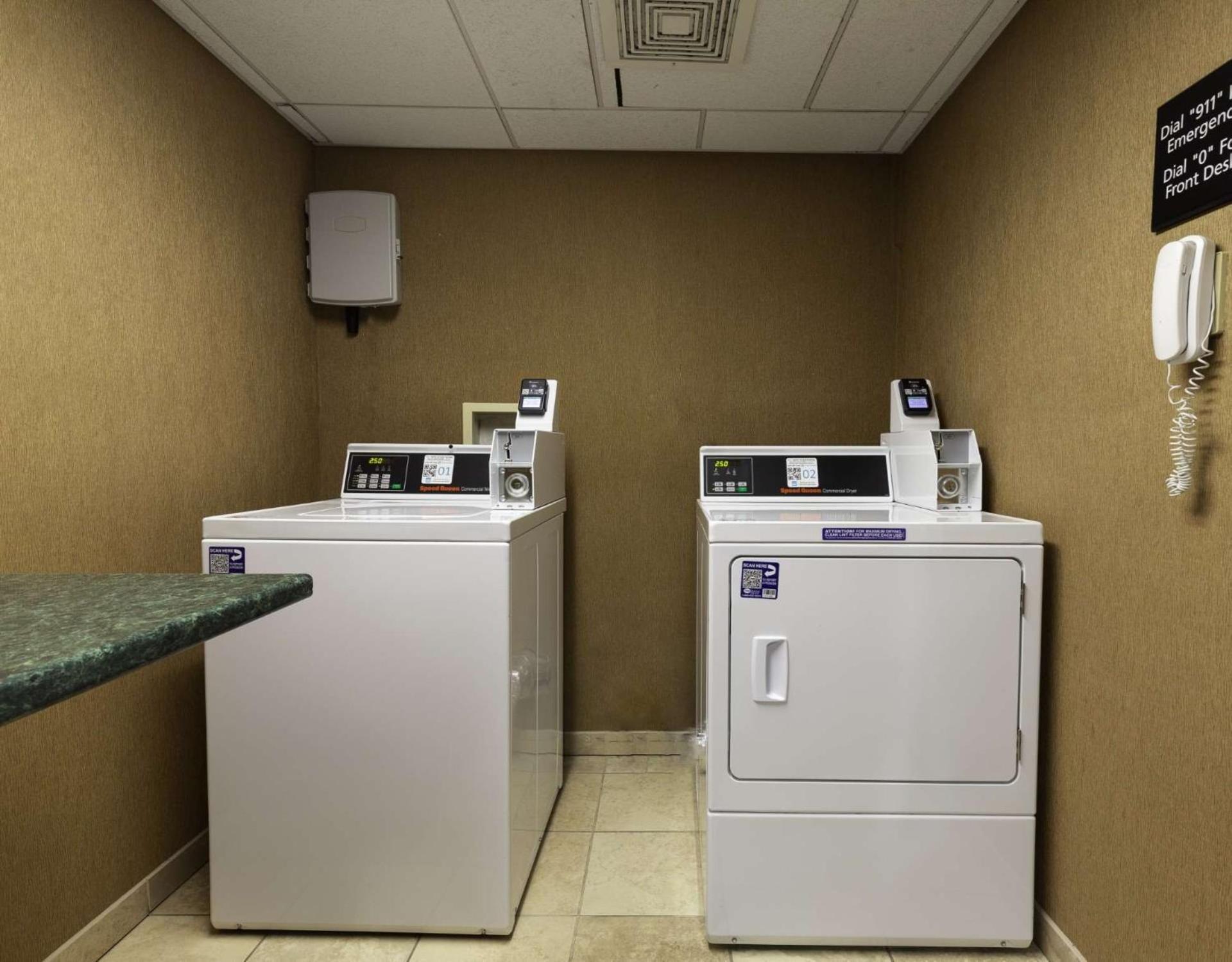 Hampton Inn East Windsor photo 54