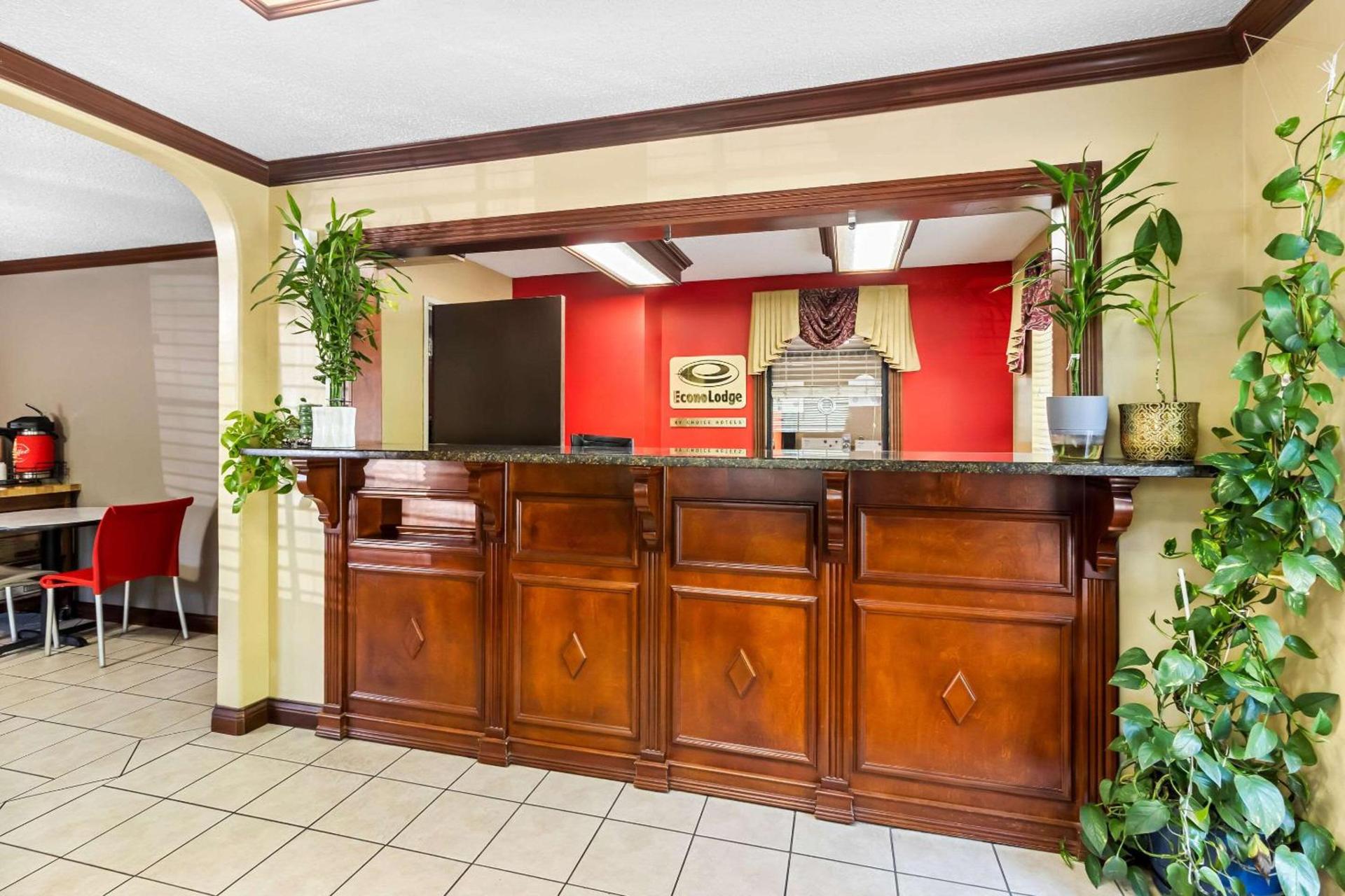 Econo Lodge Russellville photo 3