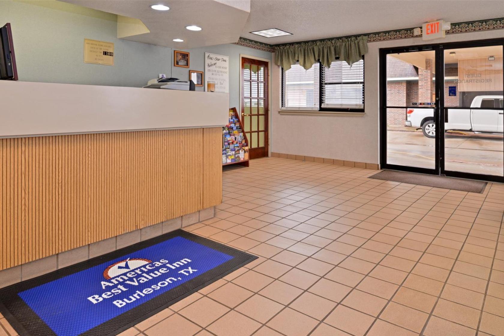 Five Star Inn Burleson photo 21
