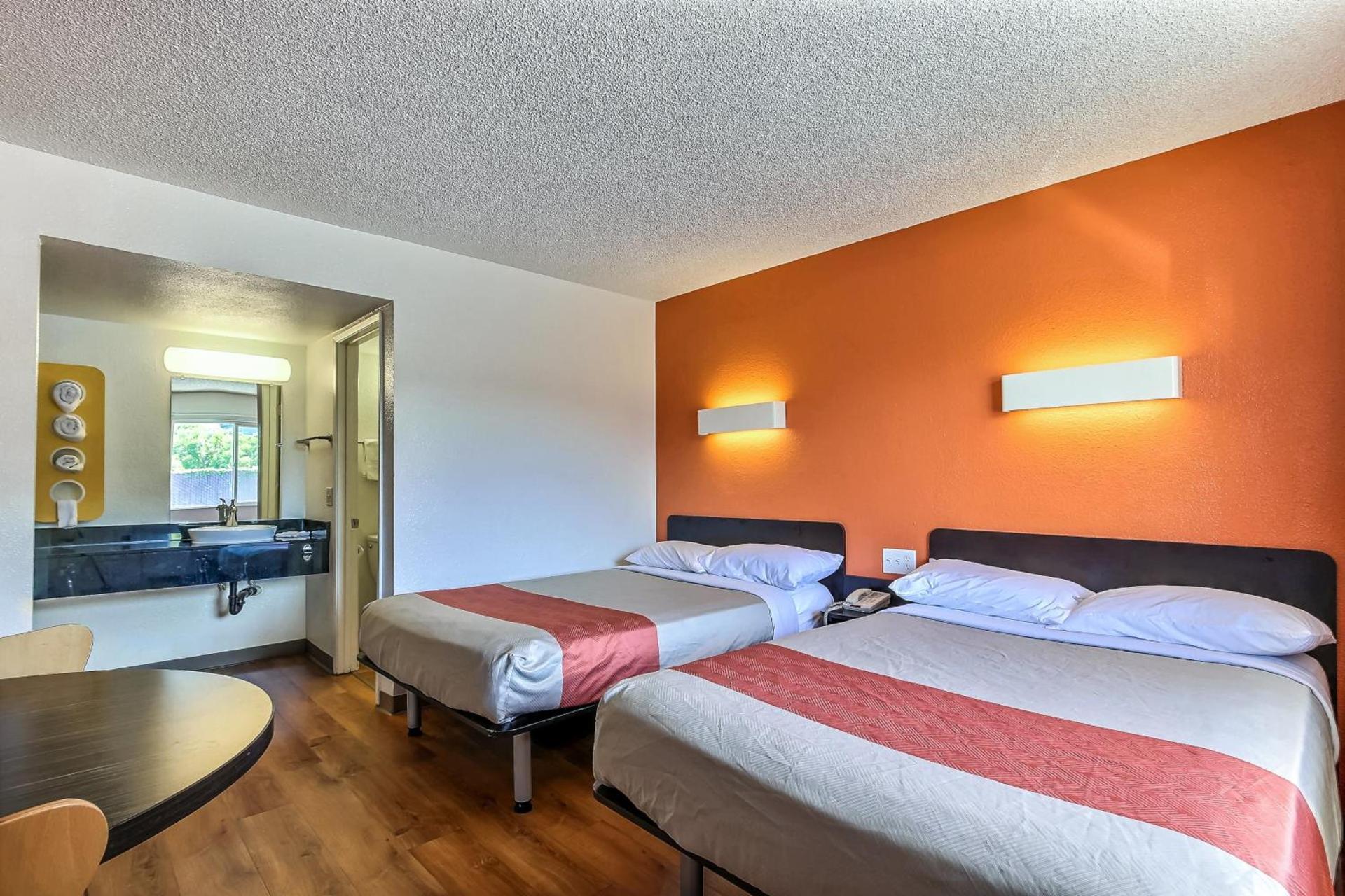 Motel 6-Pleasanton, CA photo 8