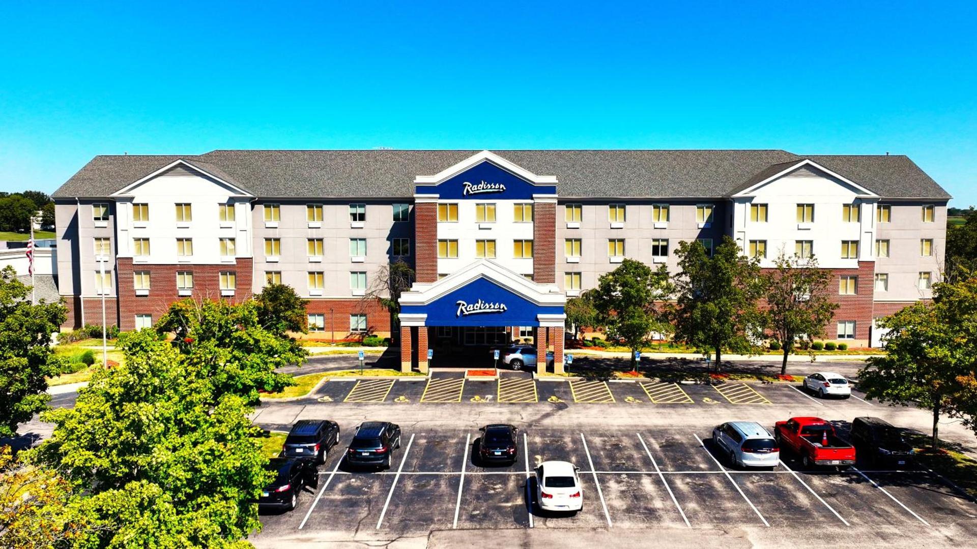 Radisson Hotel Fairview Heights - St Louis photo 21