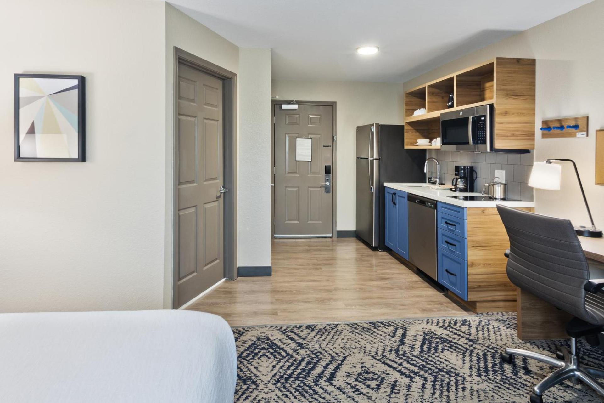 Candlewood Suites Eastchase Park by IHG photo 23