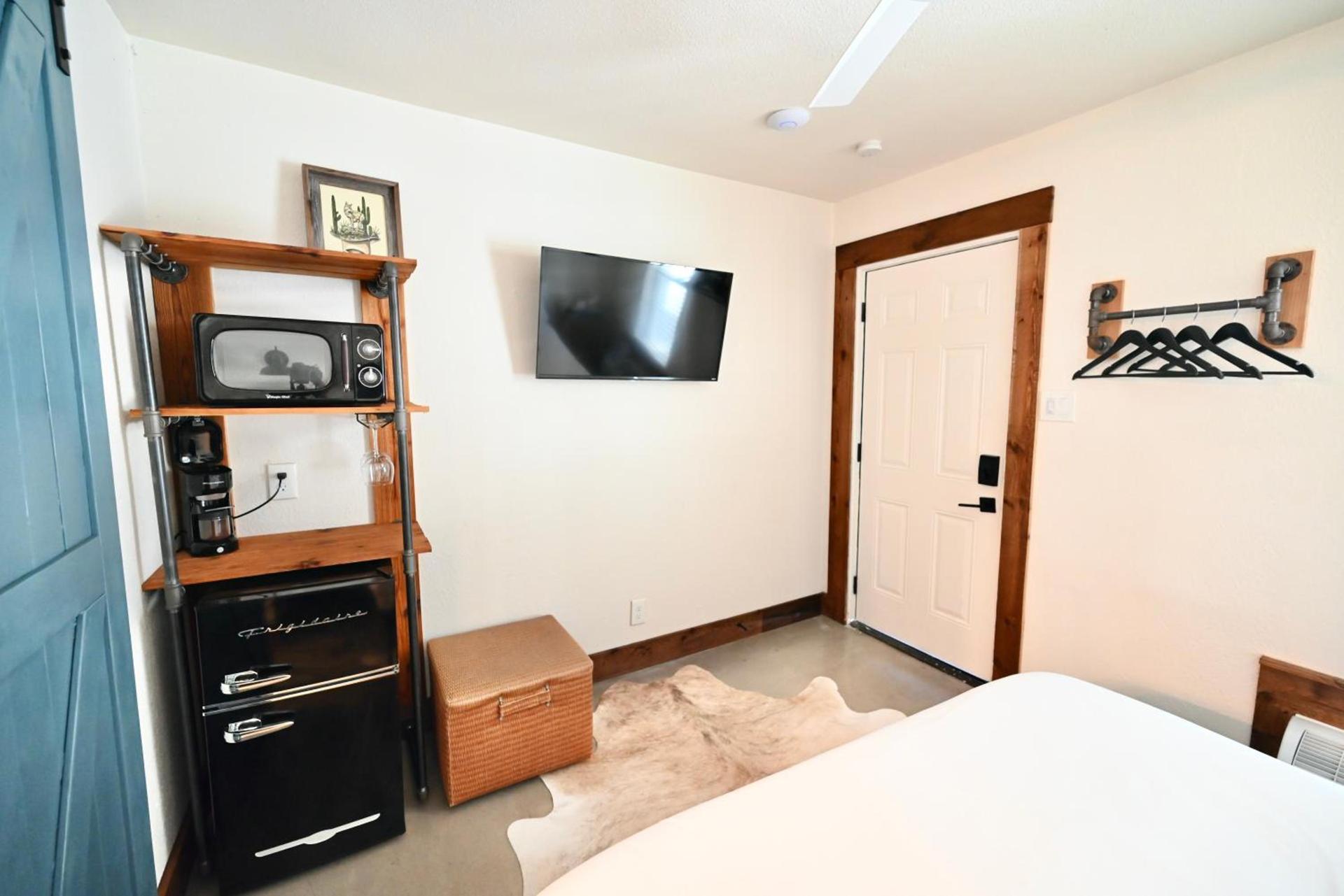Blanco County Inn & Guesthouses photo 18
