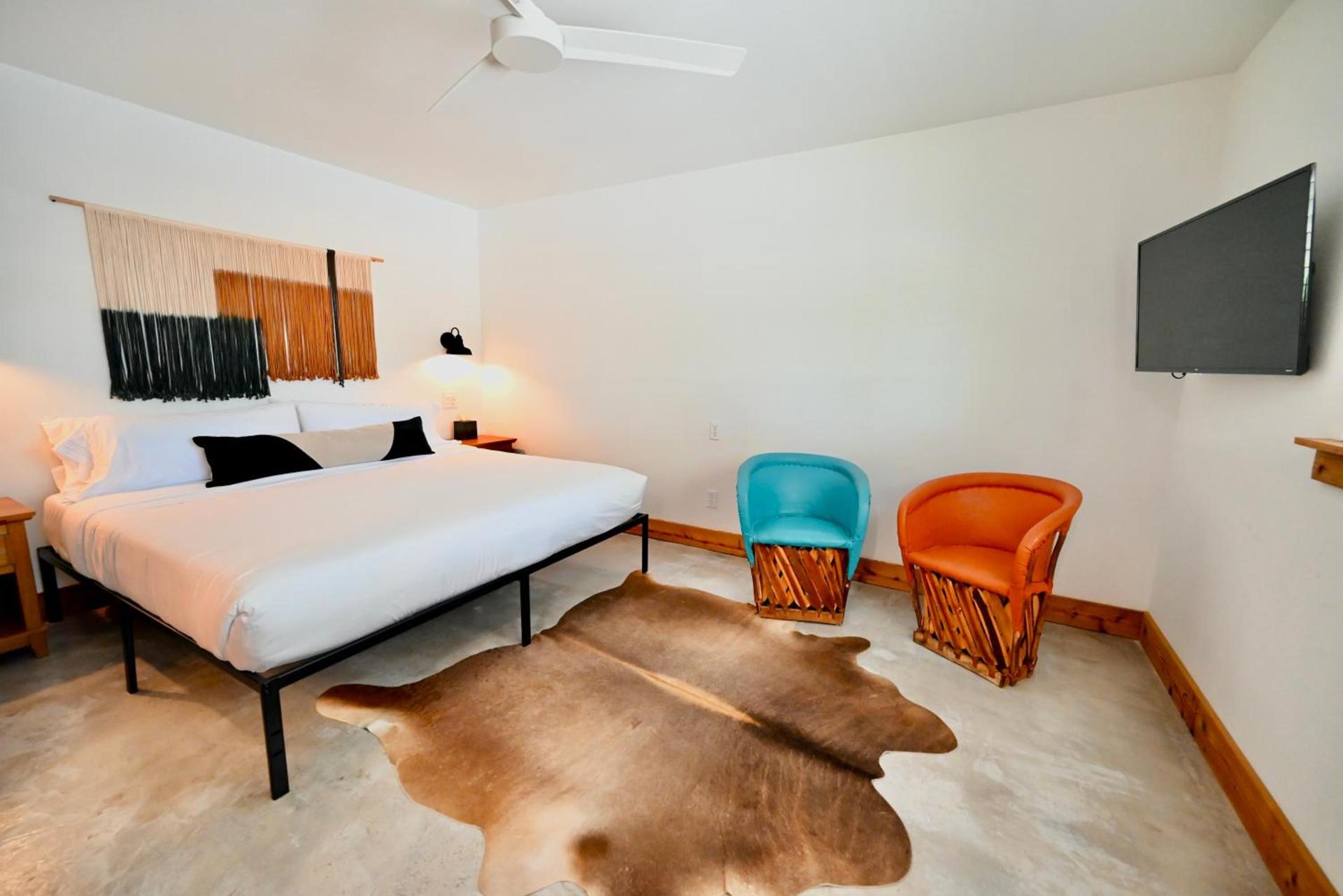 Blanco County Inn & Guesthouses photo 38
