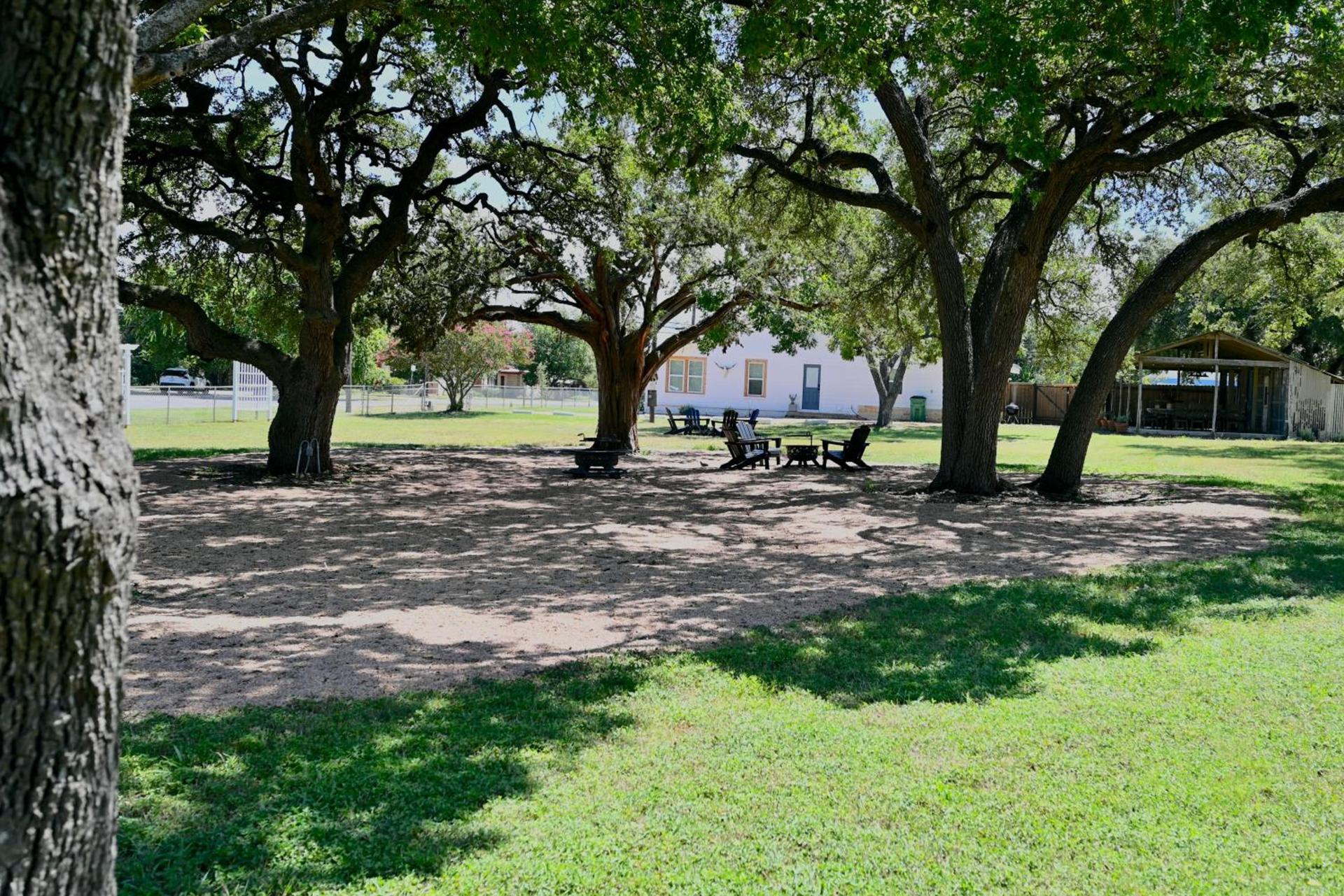 Blanco County Inn & Guesthouses photo 9