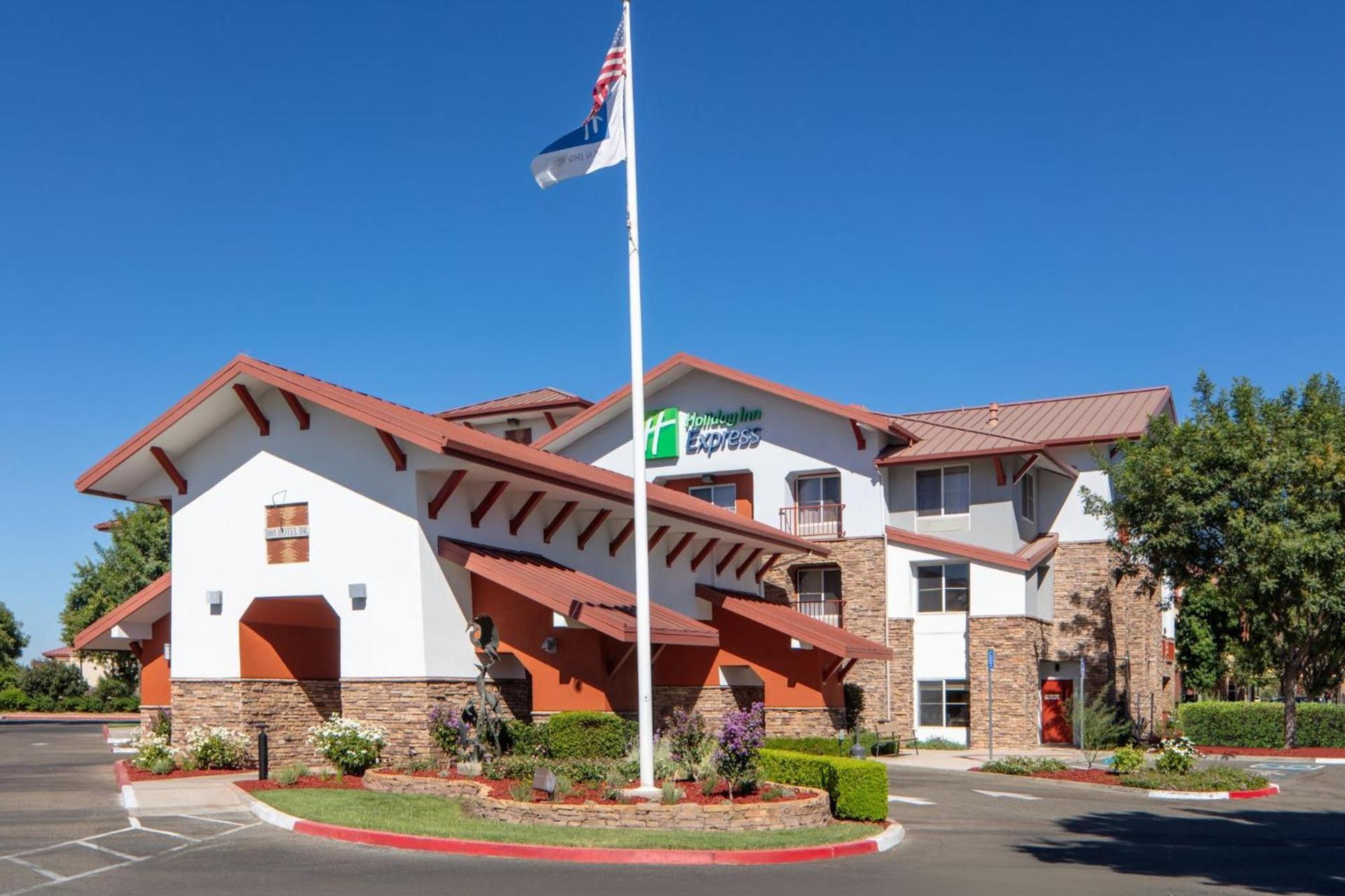 Holiday Inn Express Turlock by IHG — hotel in Turlock
