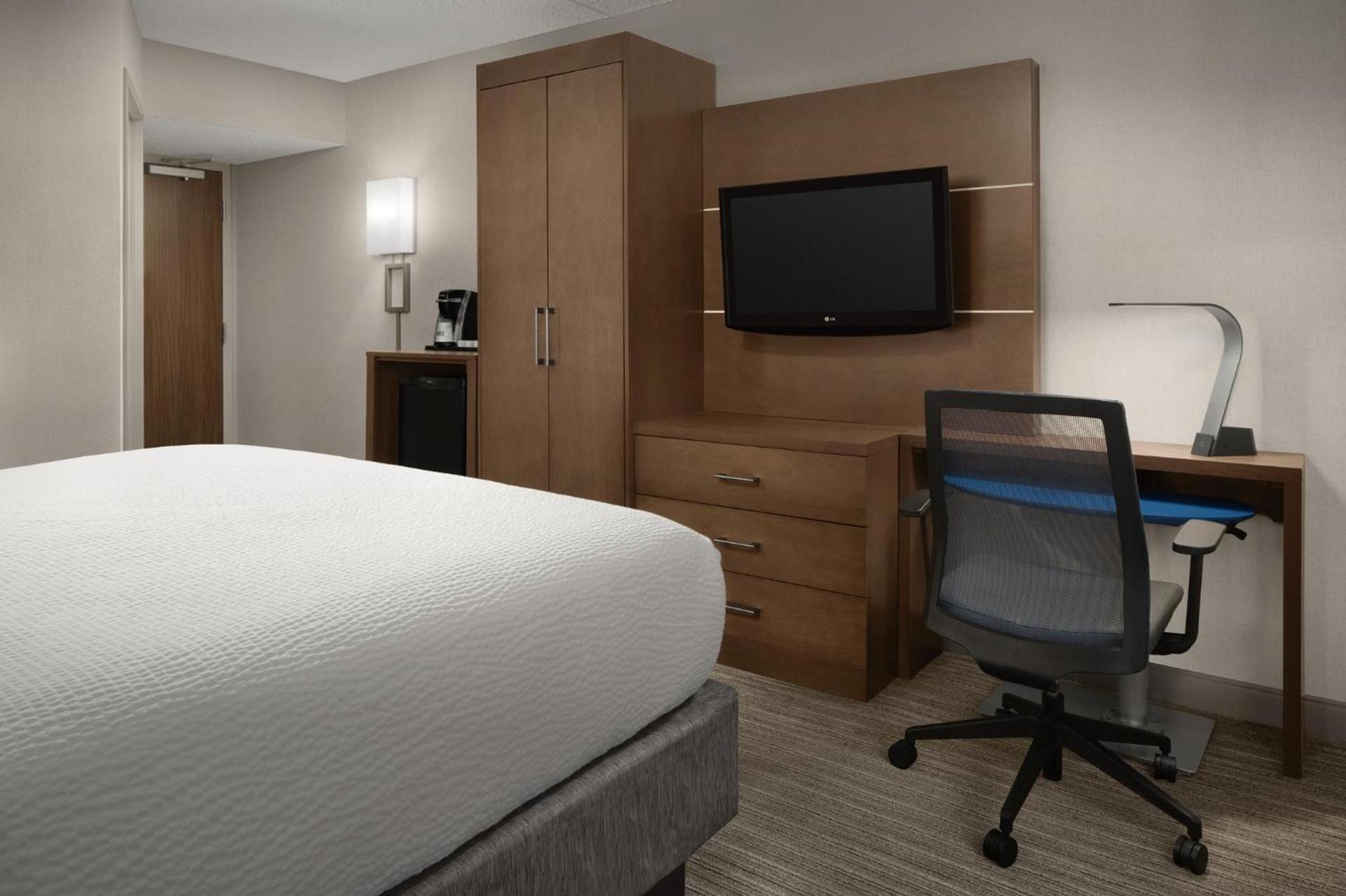 Holiday Inn Express Andover North - Lawrence by IHG photo 45