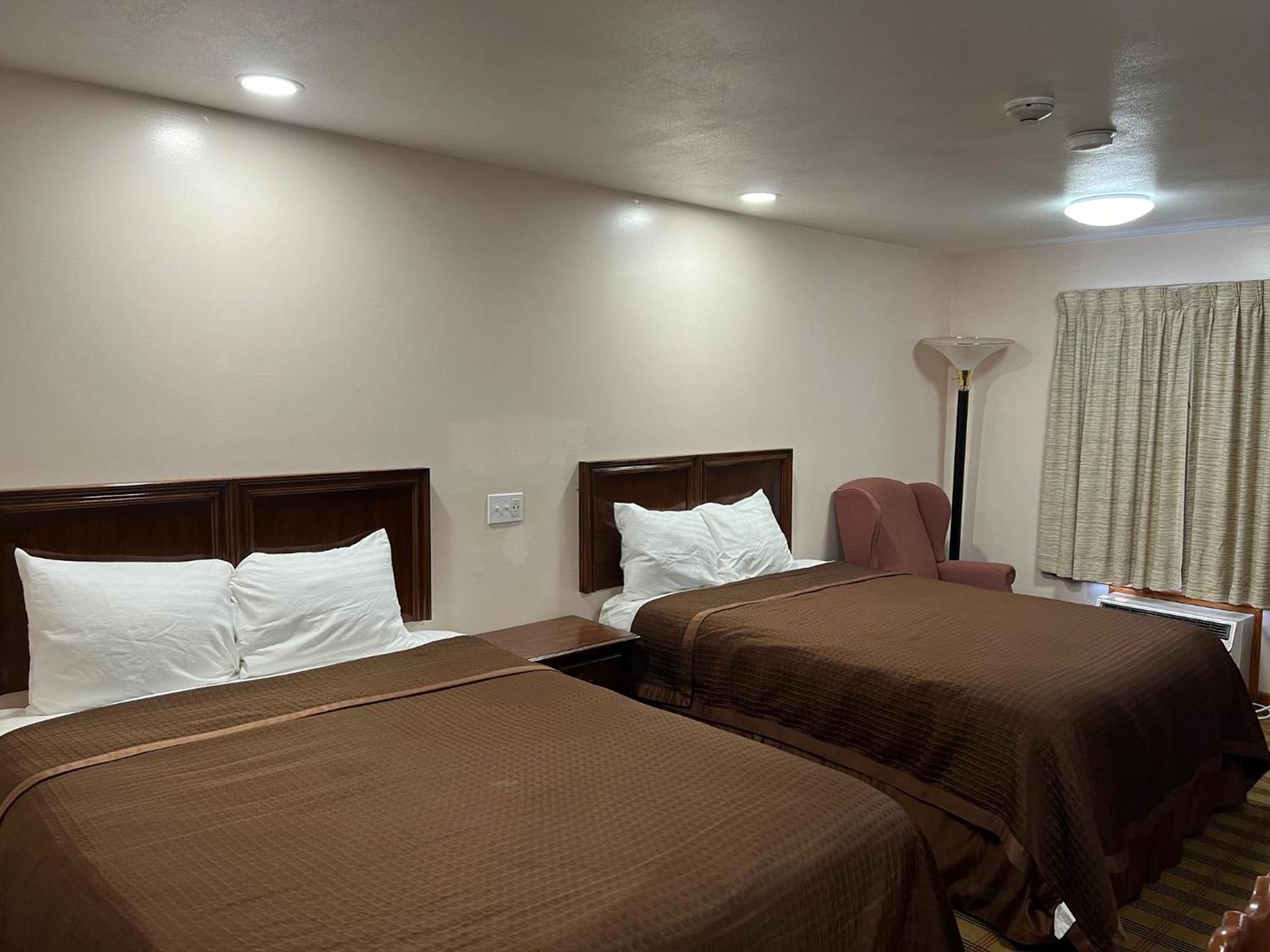 Atlantic Motel photo 22