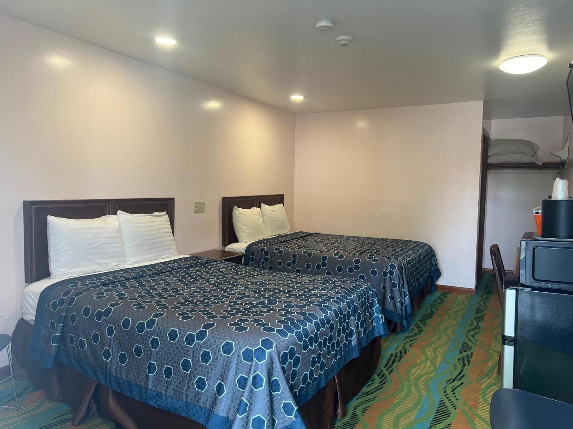 Atlantic Motel photo 19