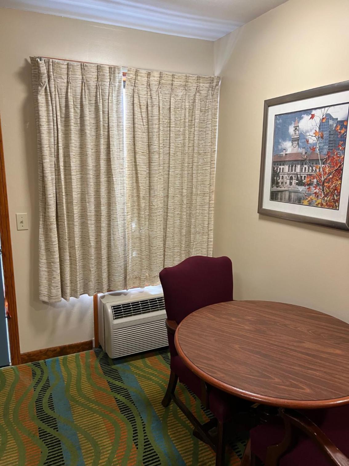 Atlantic Motel photo 17