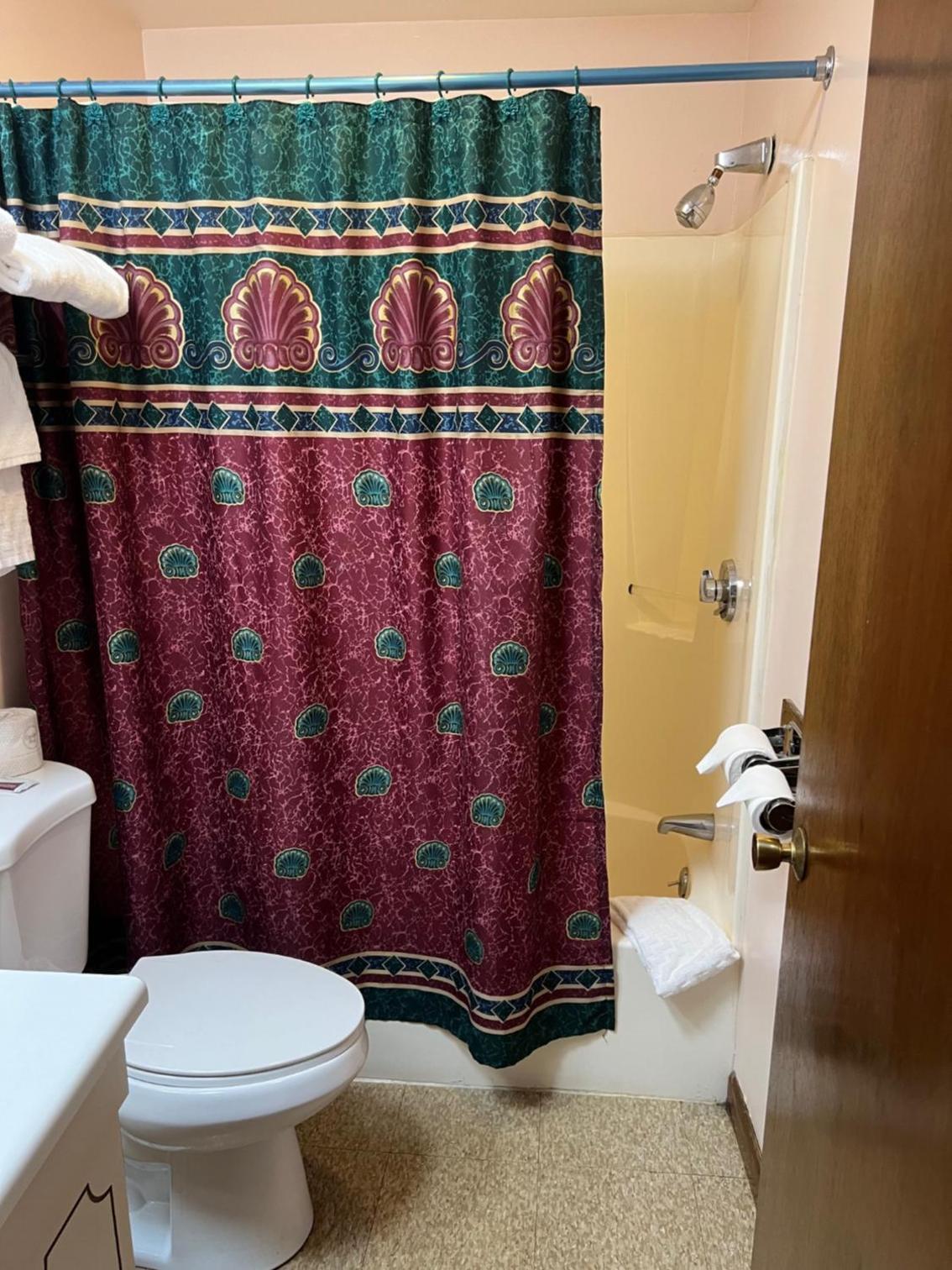 Atlantic Motel photo 8