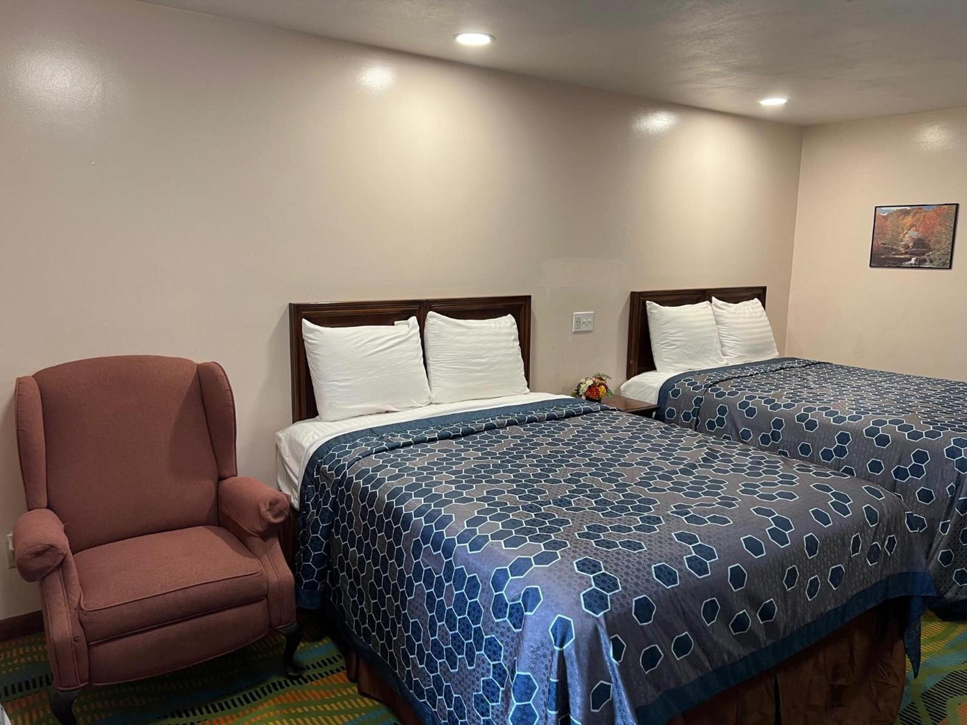 Atlantic Motel photo 25