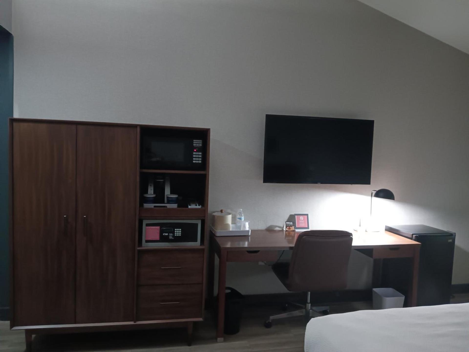 Four Points by Sheraton Dallas Arlington Entertainment District photo 18