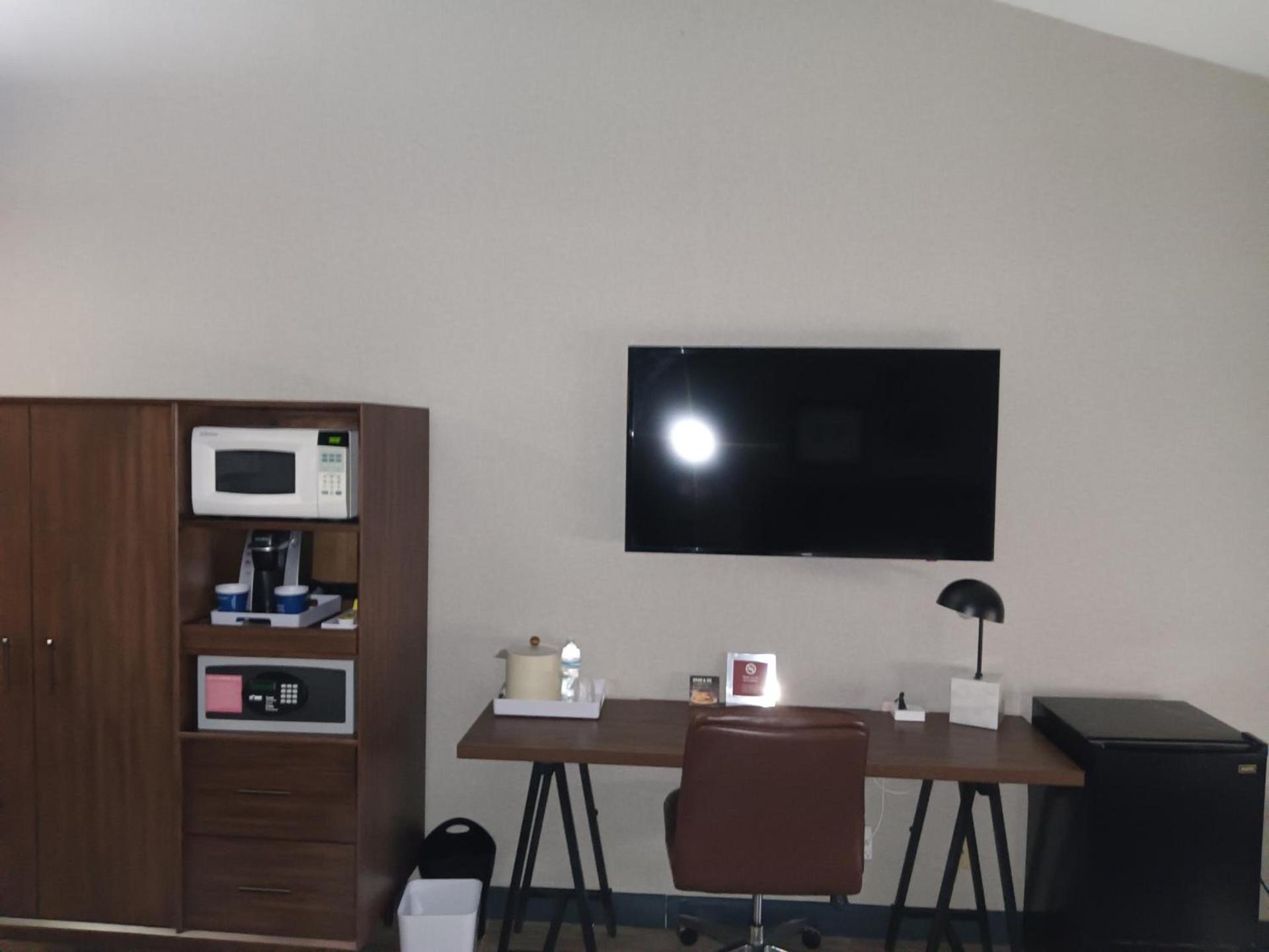 Four Points by Sheraton Dallas Arlington Entertainment District photo 20
