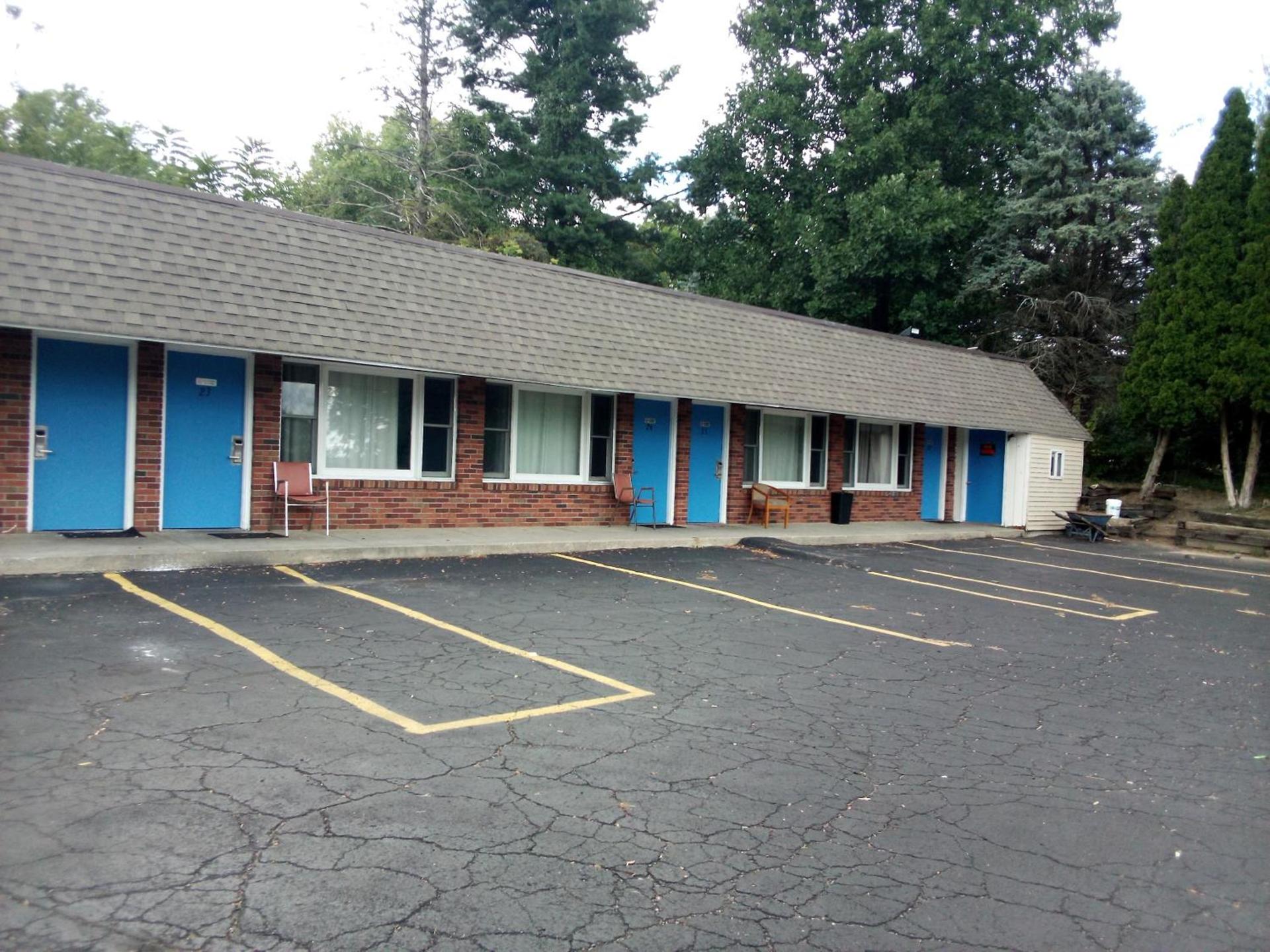 Baw Beese Inn photo 12