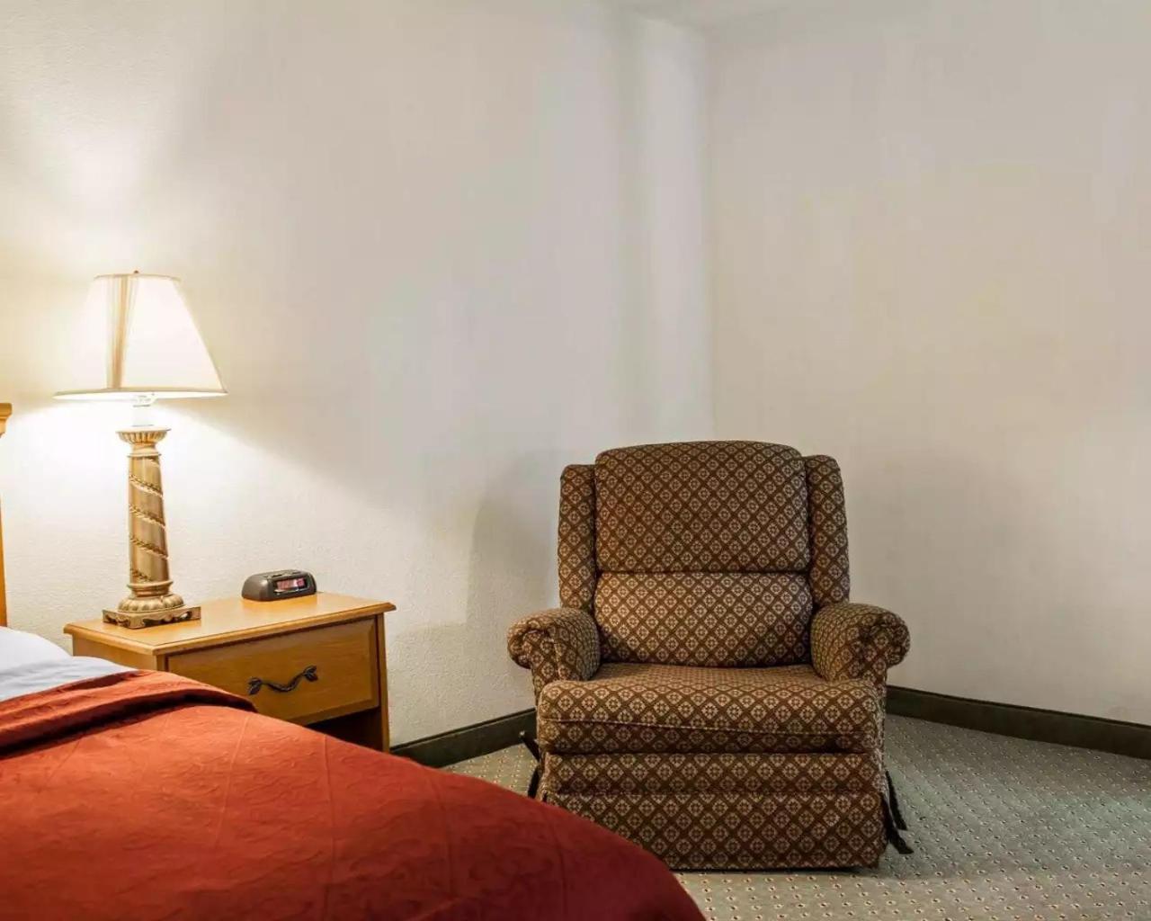 Quality Inn Rochester South photo 9
