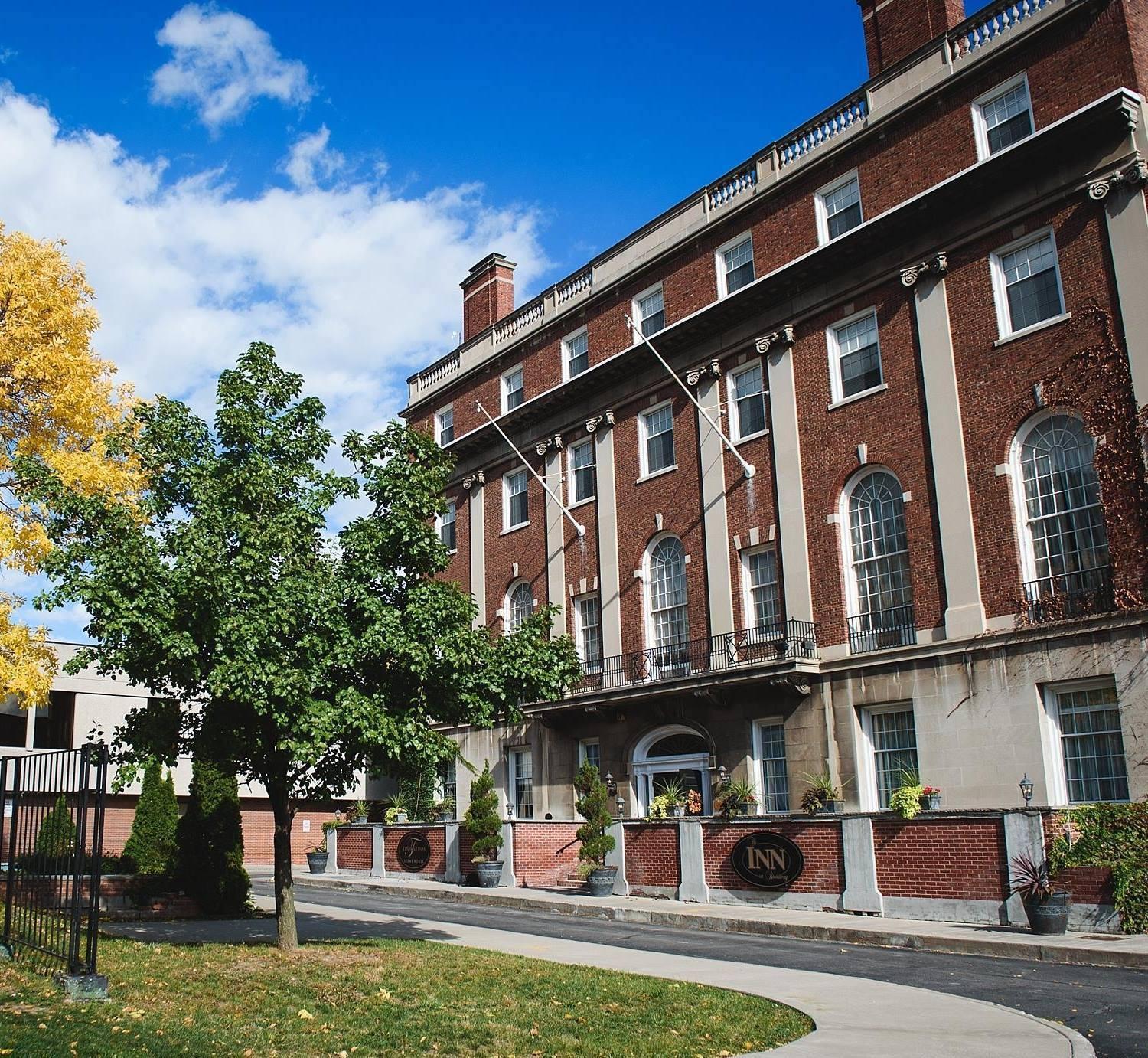 Inn on Broadway — hotel in Rochester