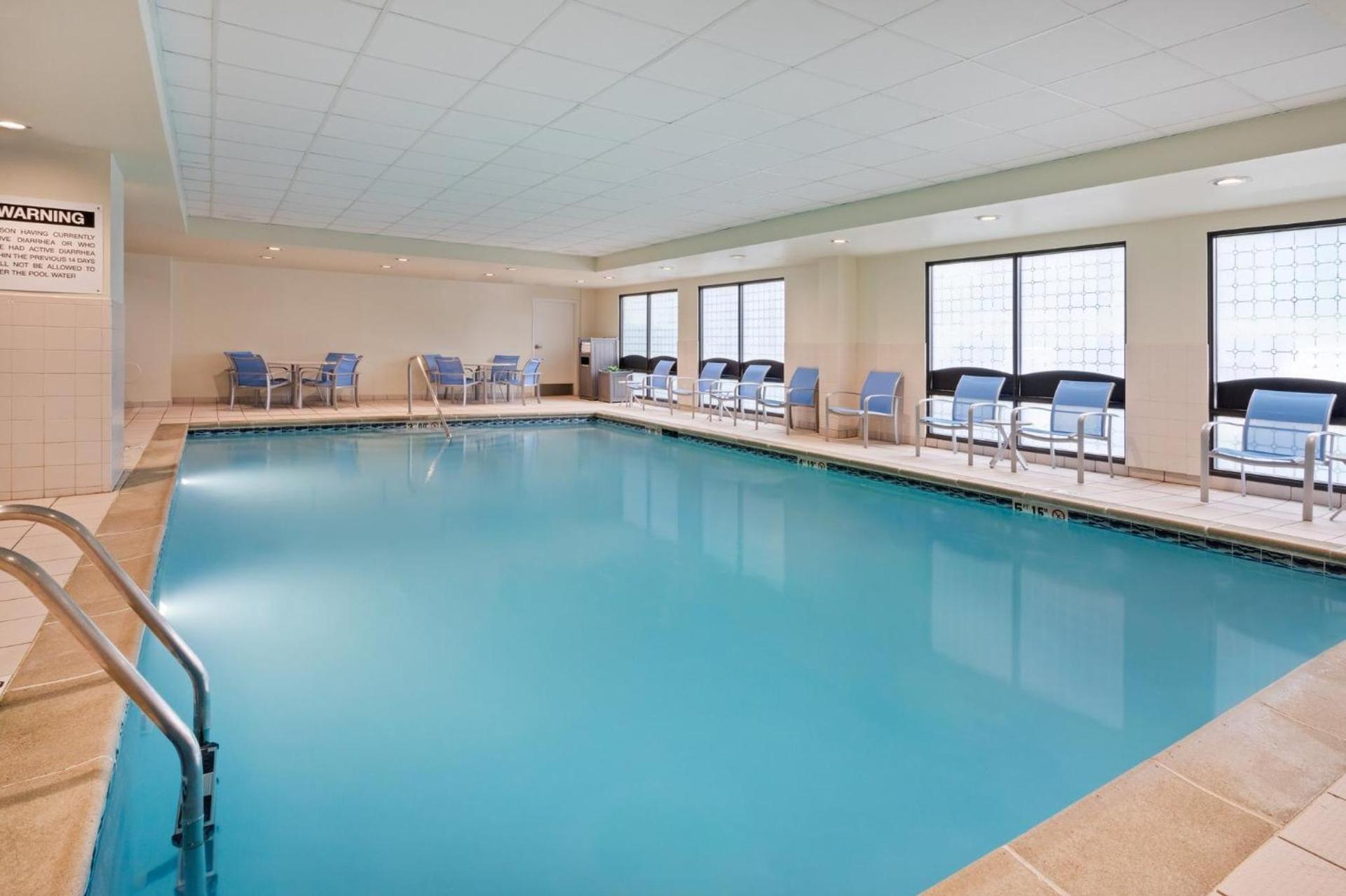 Holiday Inn Express & Suites Cincinnati Riverfront by IHG photo 100