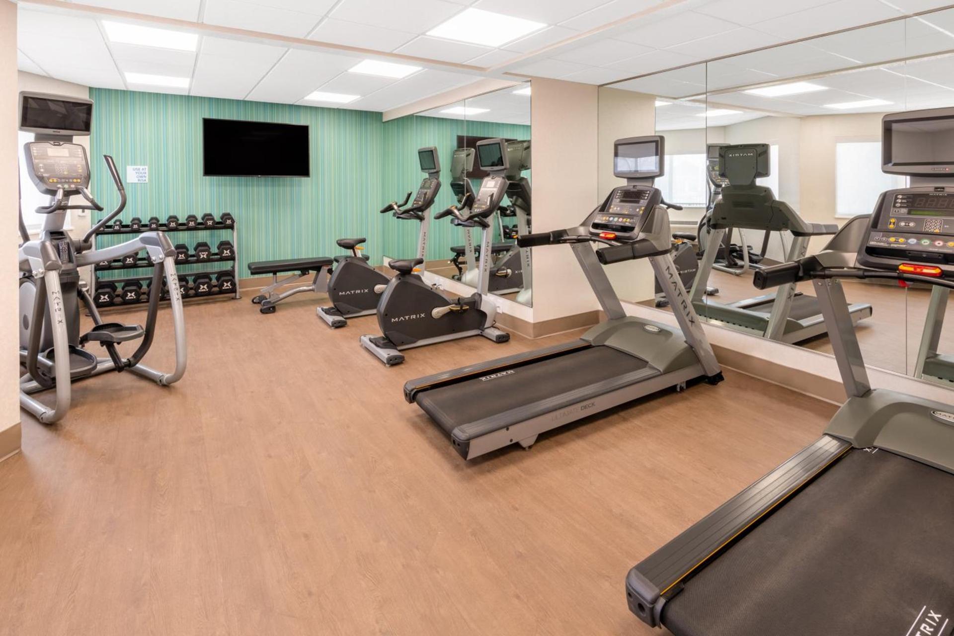 Holiday Inn Express & Suites Colorado Springs-Airport by IHG photo 11