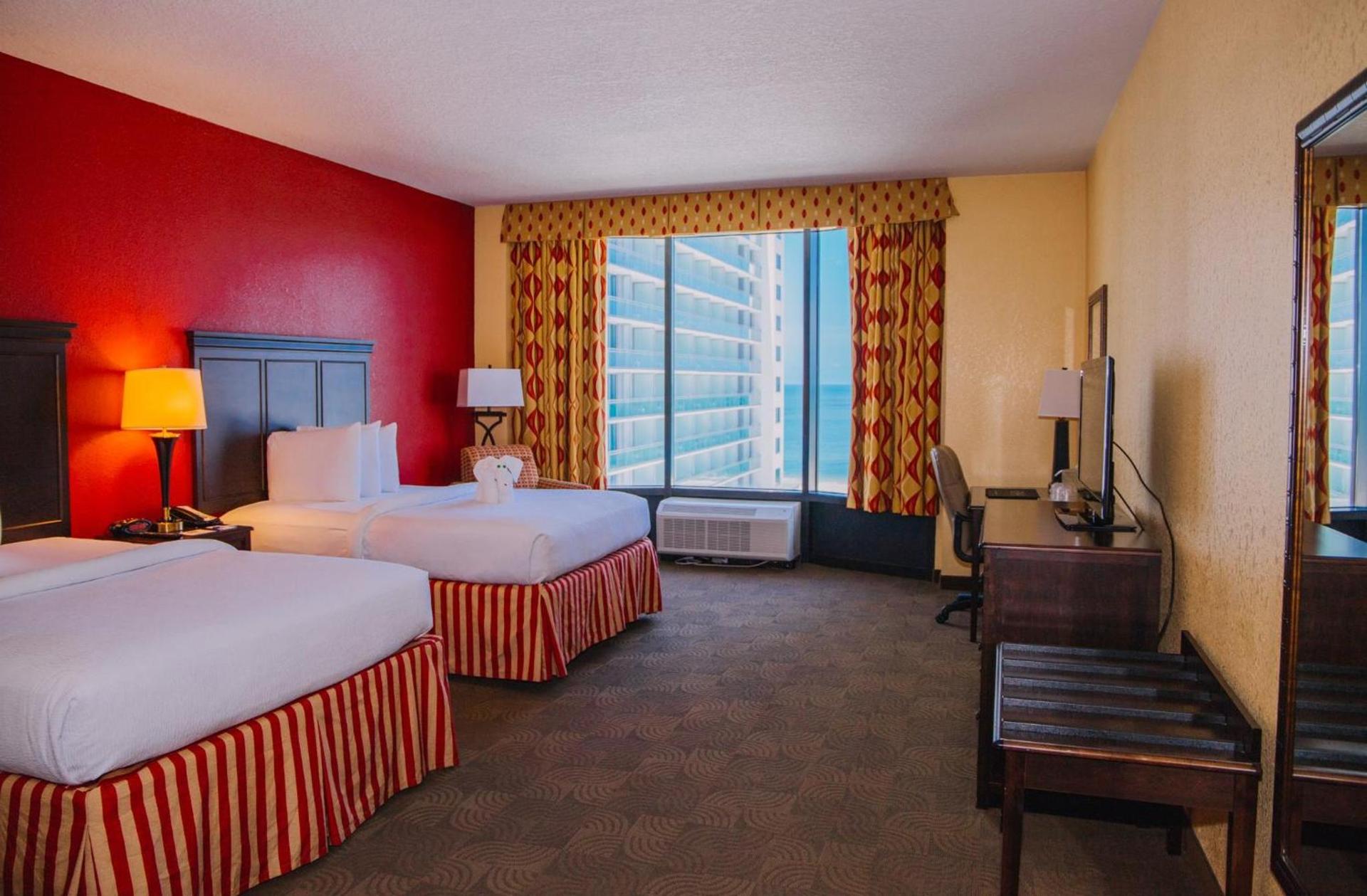 Pier House 60 Clearwater Beach Marina Hotel photo 2