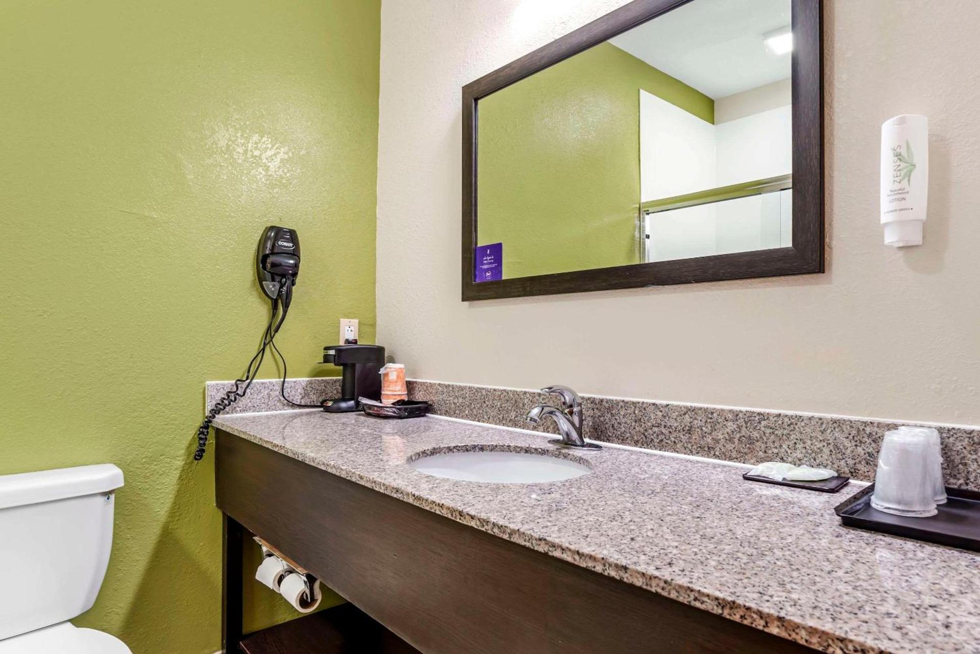 Sleep Inn & Suites Montgomery East I-85 photo 8
