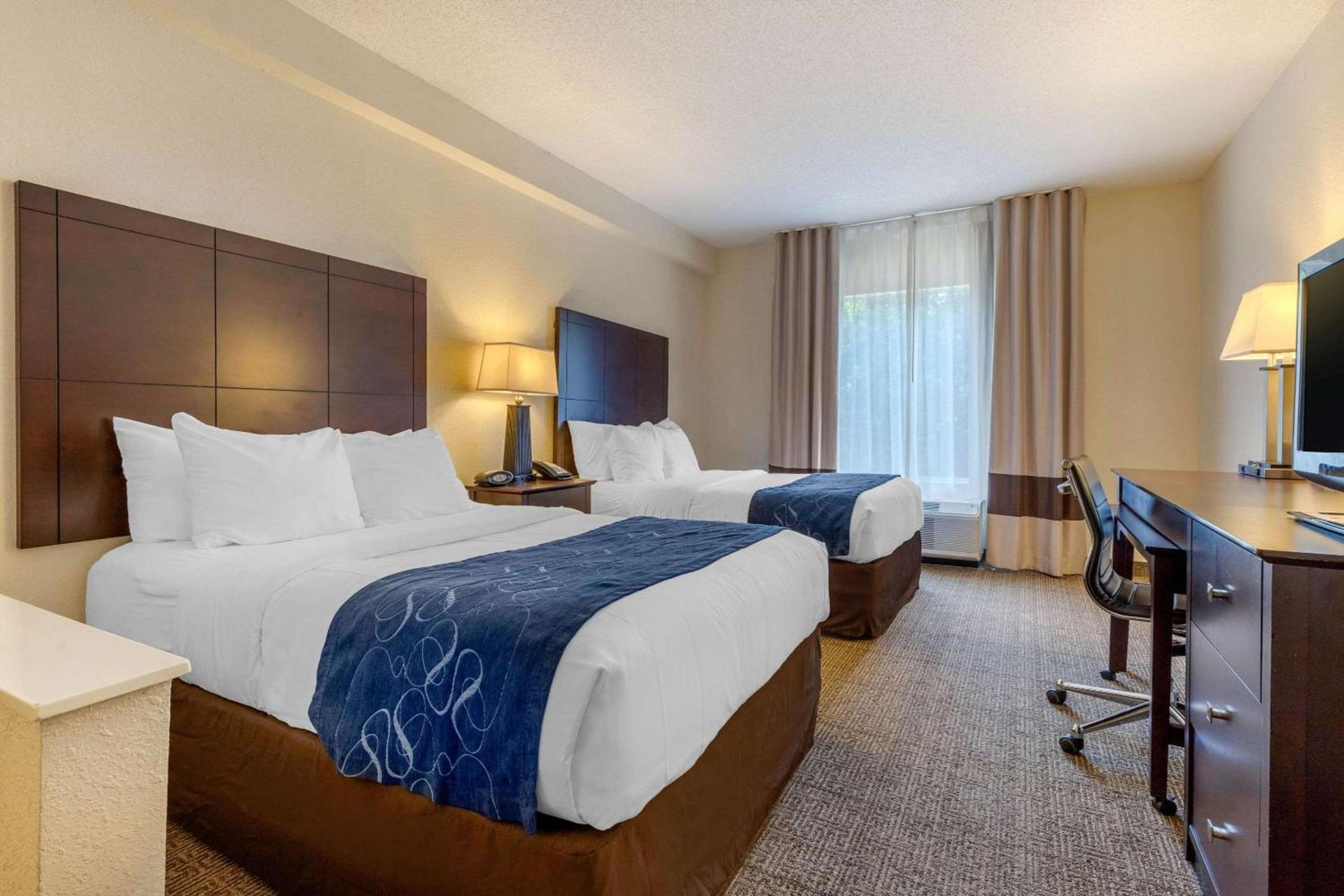 Comfort Suites Gastonia - Charlotte photo 9