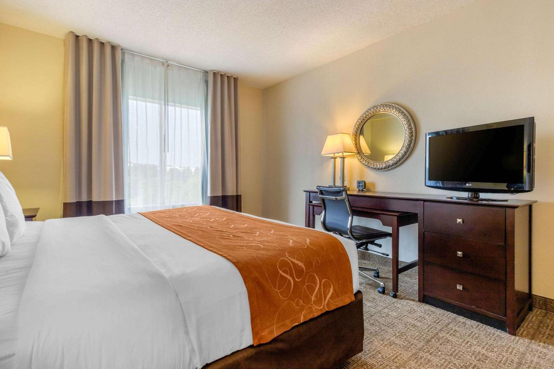Comfort Suites Gastonia - Charlotte photo 12