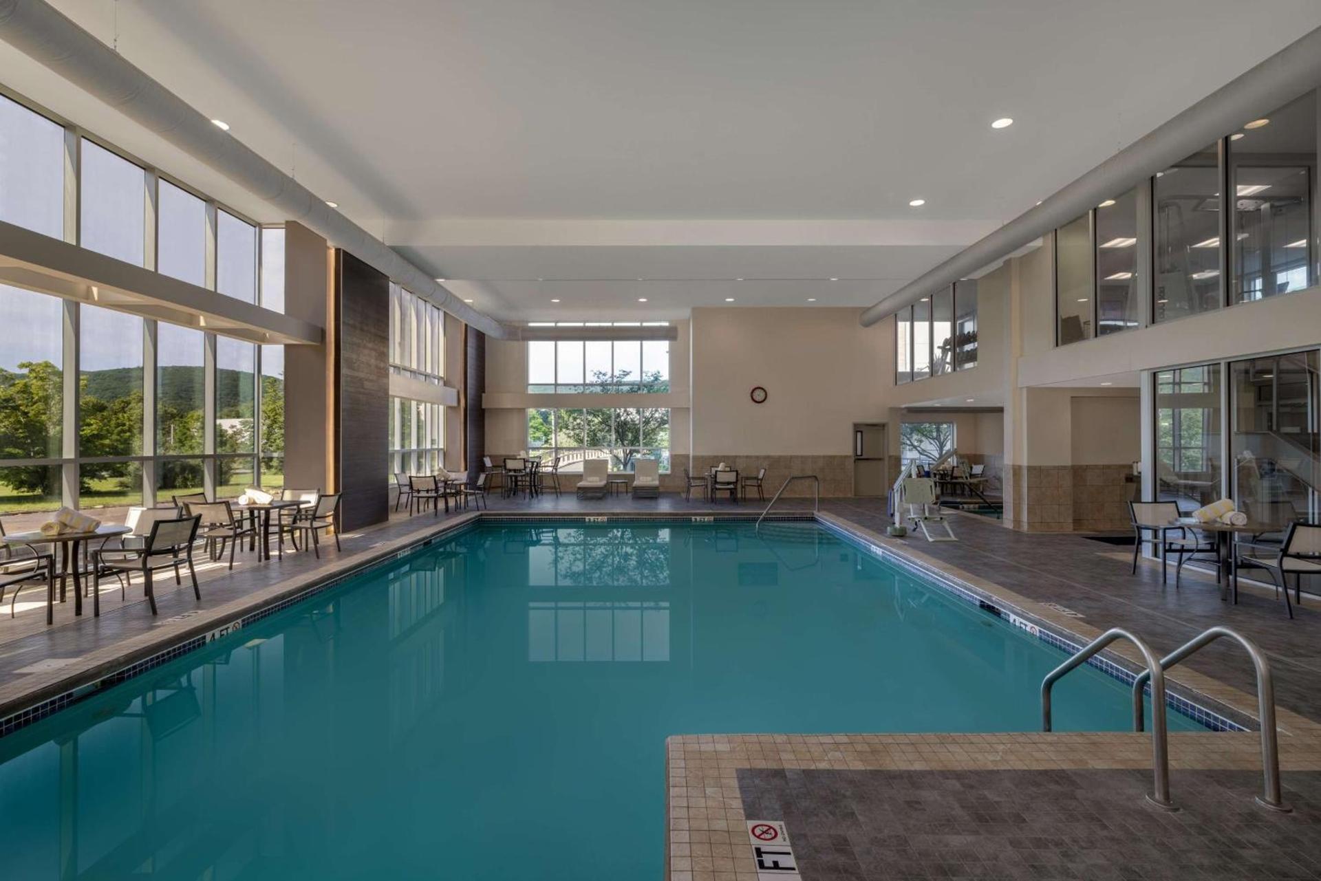 Home2 Suites By Hilton Bristol photo 10