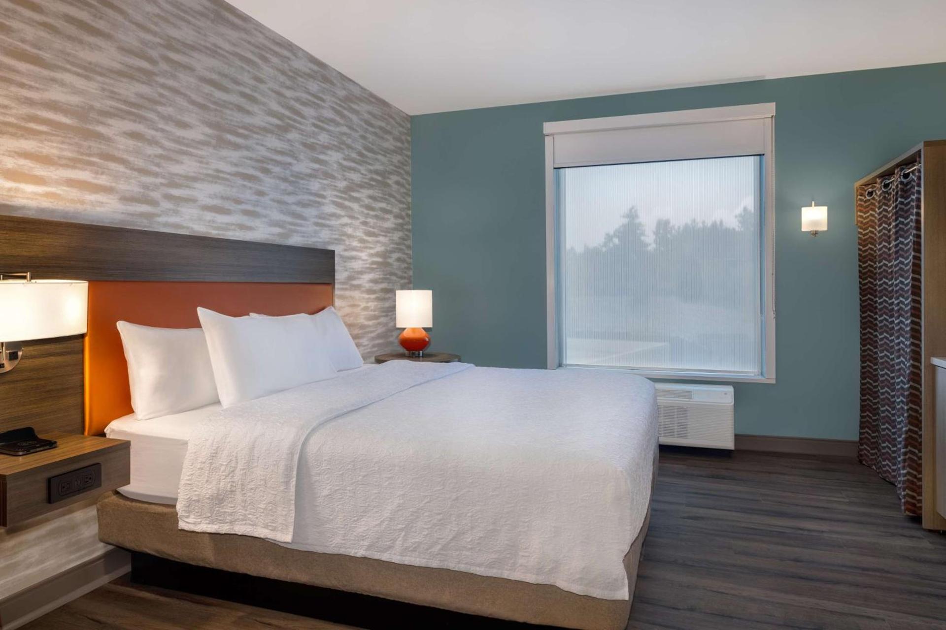 Home2 Suites By Hilton Bristol photo 24