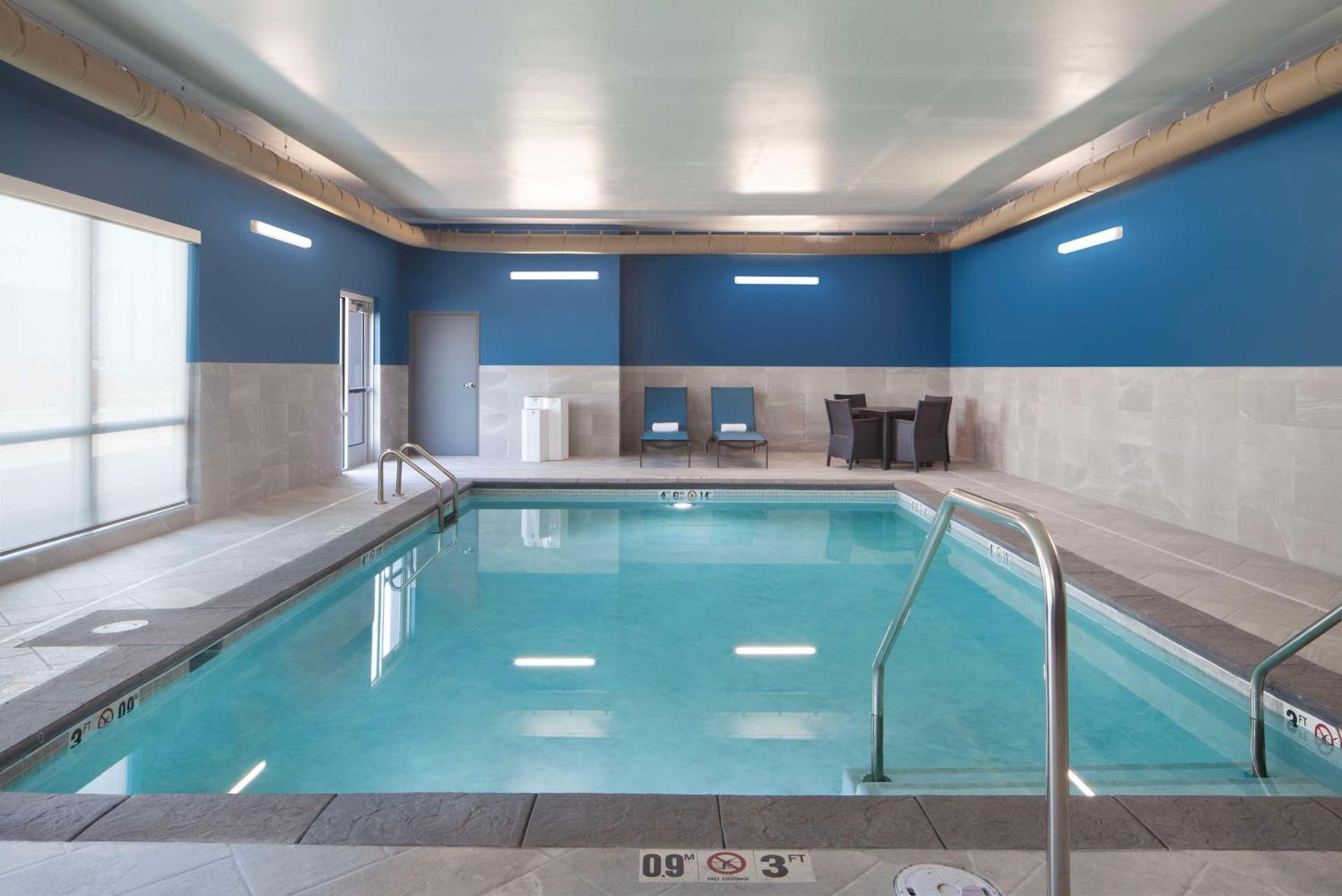 Hampton Inn Ogallala photo 8