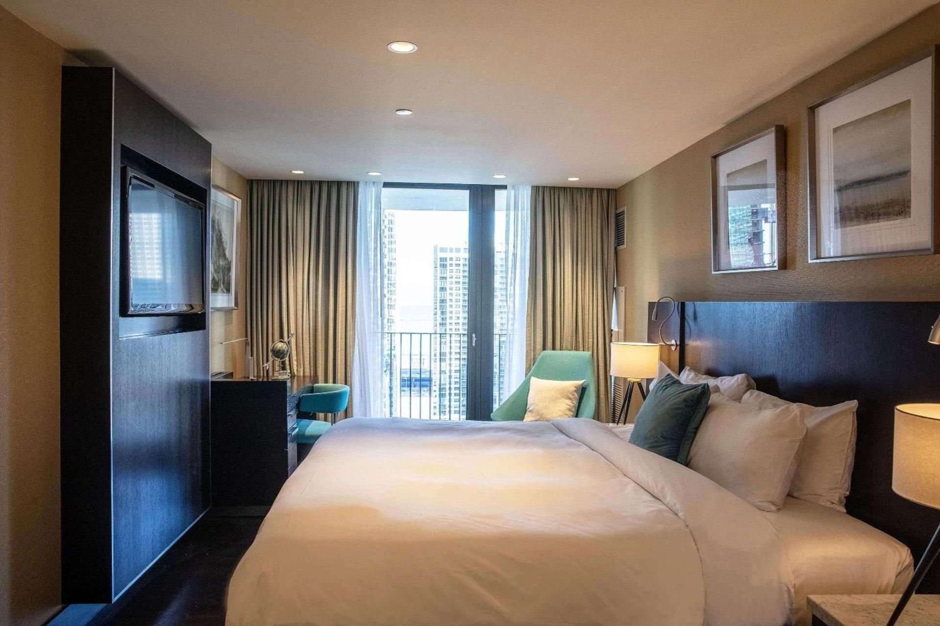 Radisson Blu Aqua Hotel, Chicago photo 43