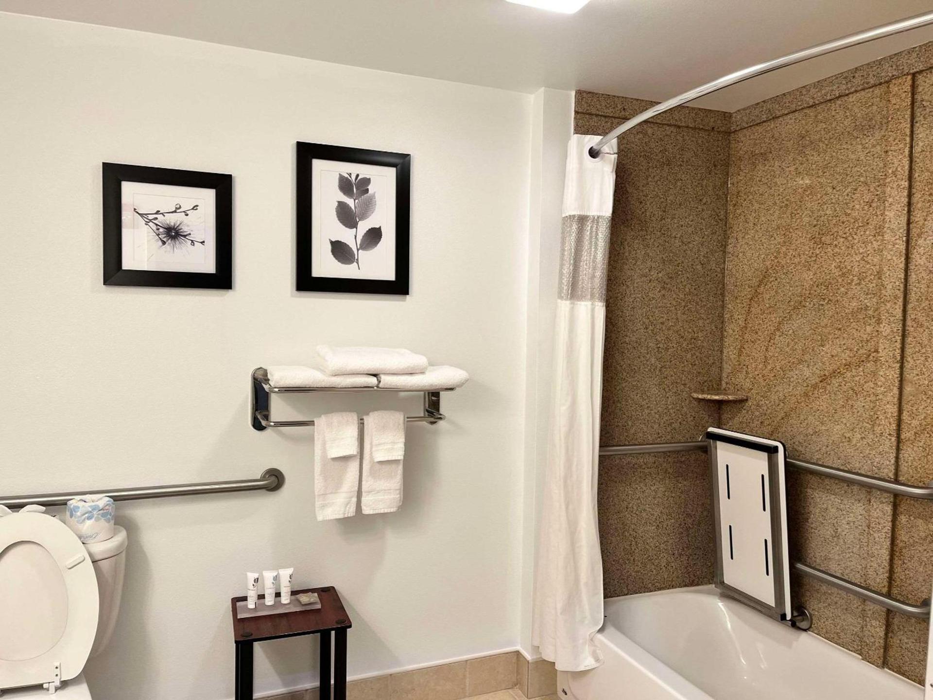 Country Inn & Suites by Radisson, Harrisburg - Hershey West, PA photo 20