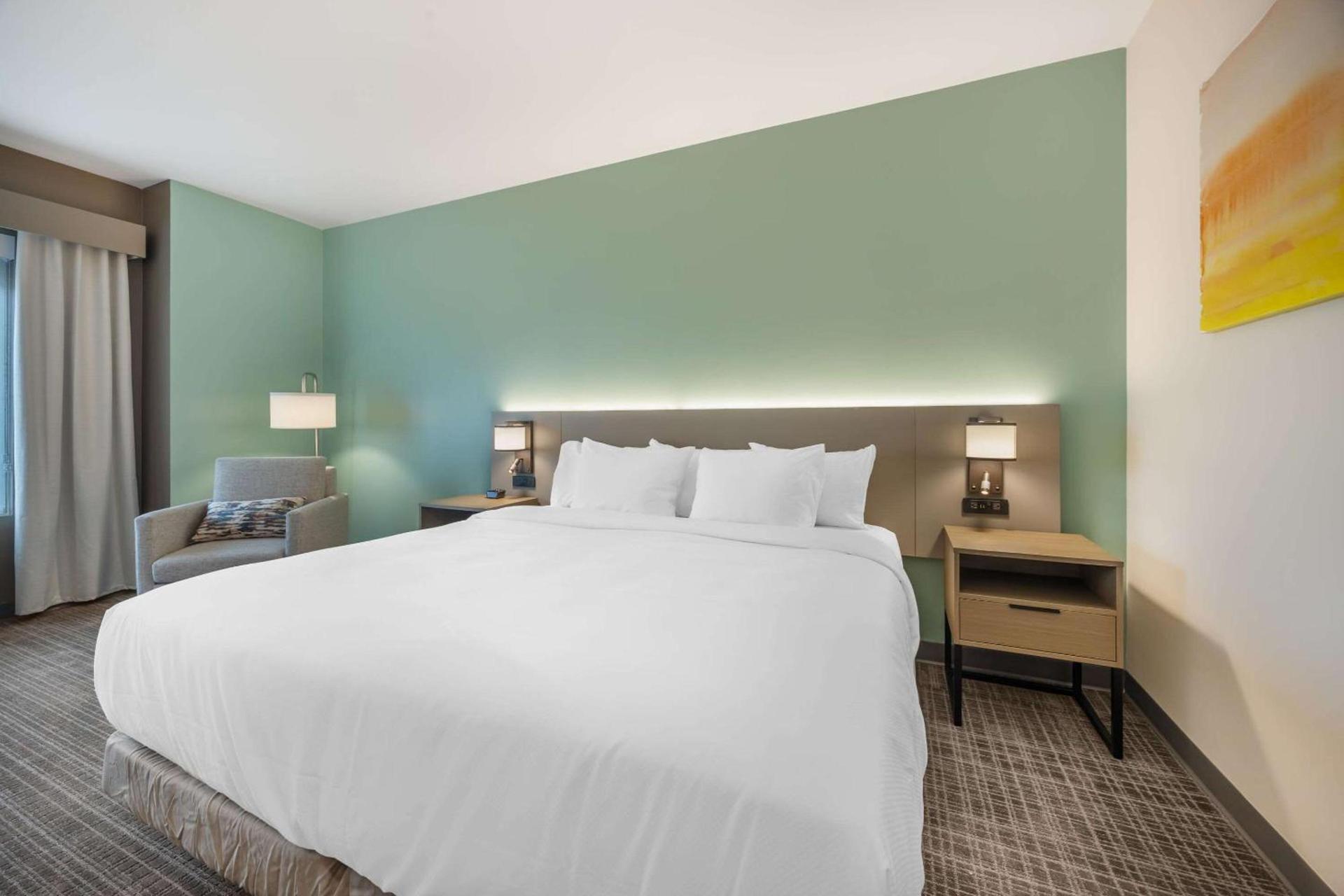 Comfort Inn & Suites Nashville Bellevue photo 12