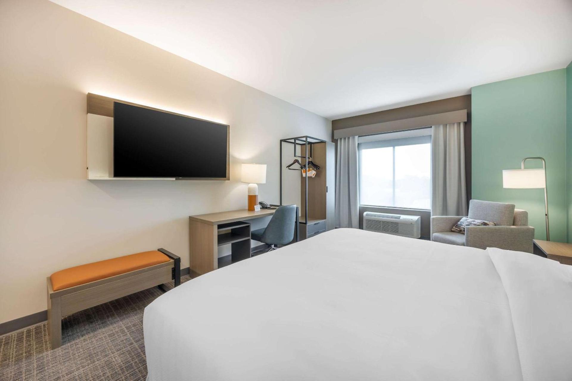 Comfort Inn & Suites Nashville Bellevue photo 14