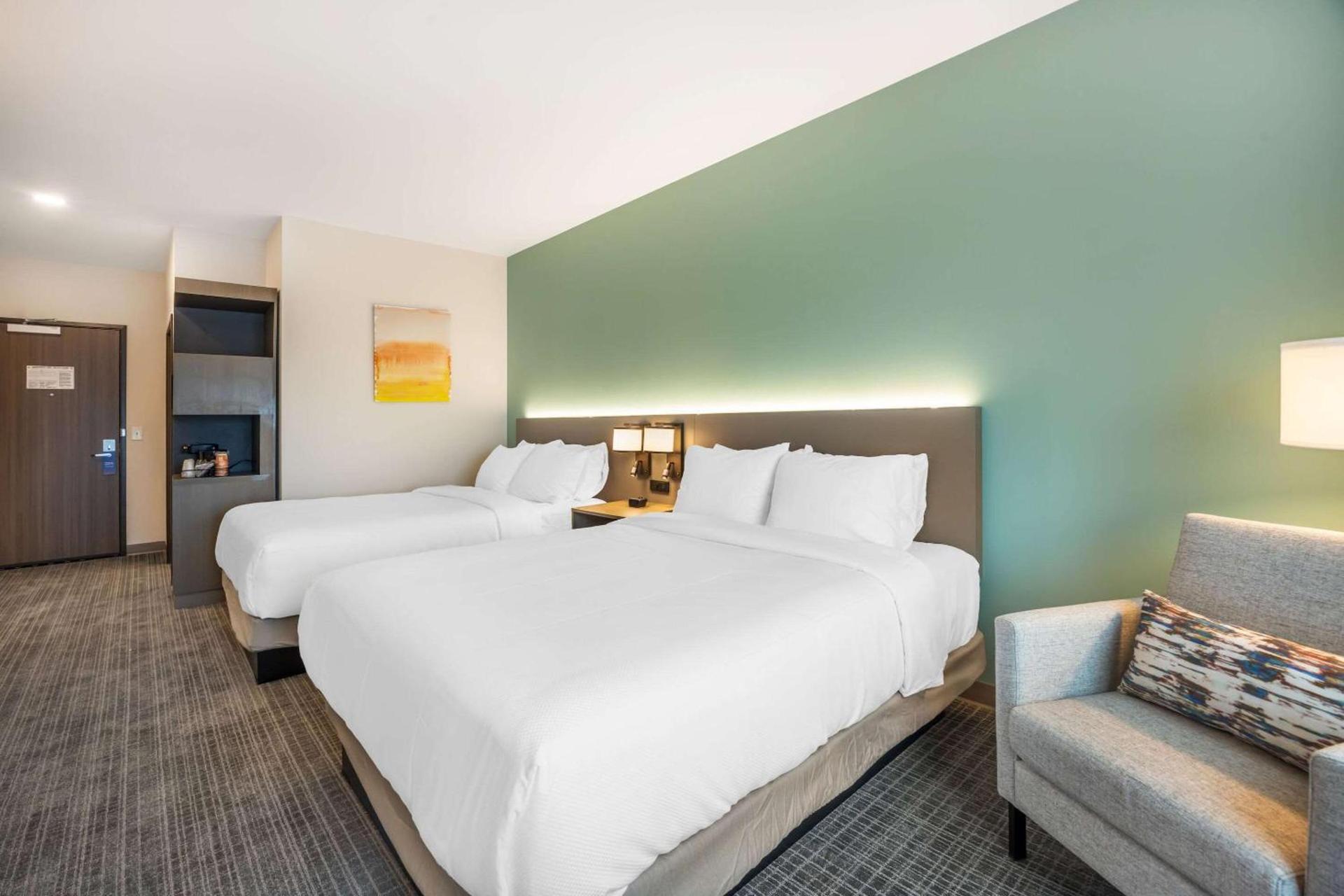 Comfort Inn & Suites Nashville Bellevue photo 16