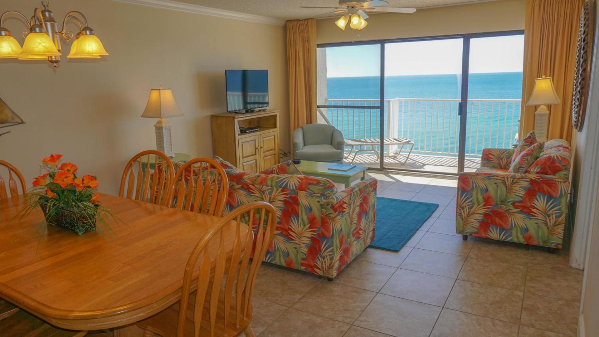 Landmark Holiday Beach photo 32