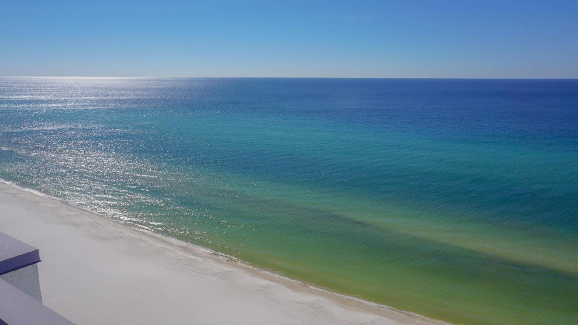 Landmark Holiday Beach photo 38