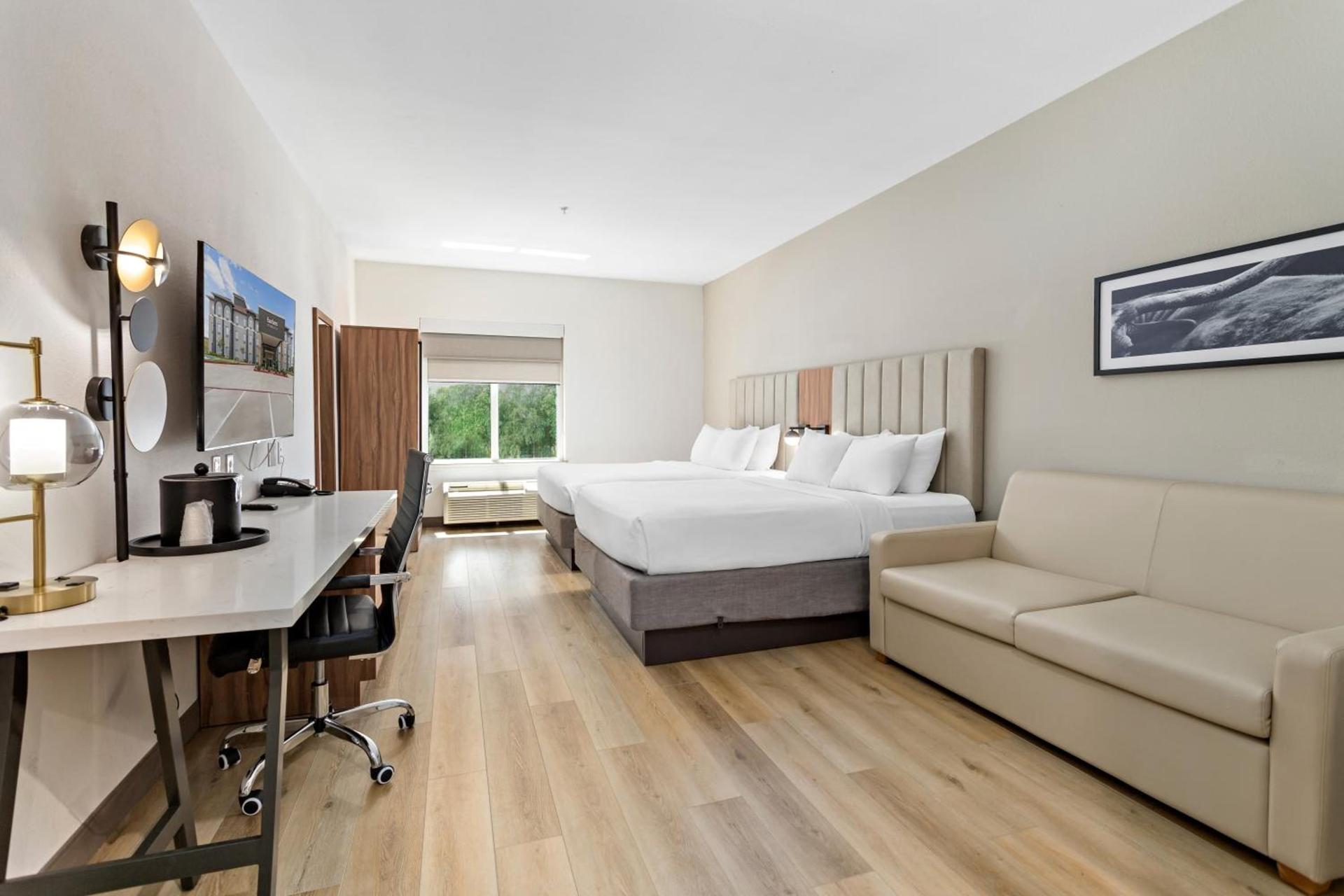 Hawthorn Extended Stay by Wyndham Port Arthur photo 34