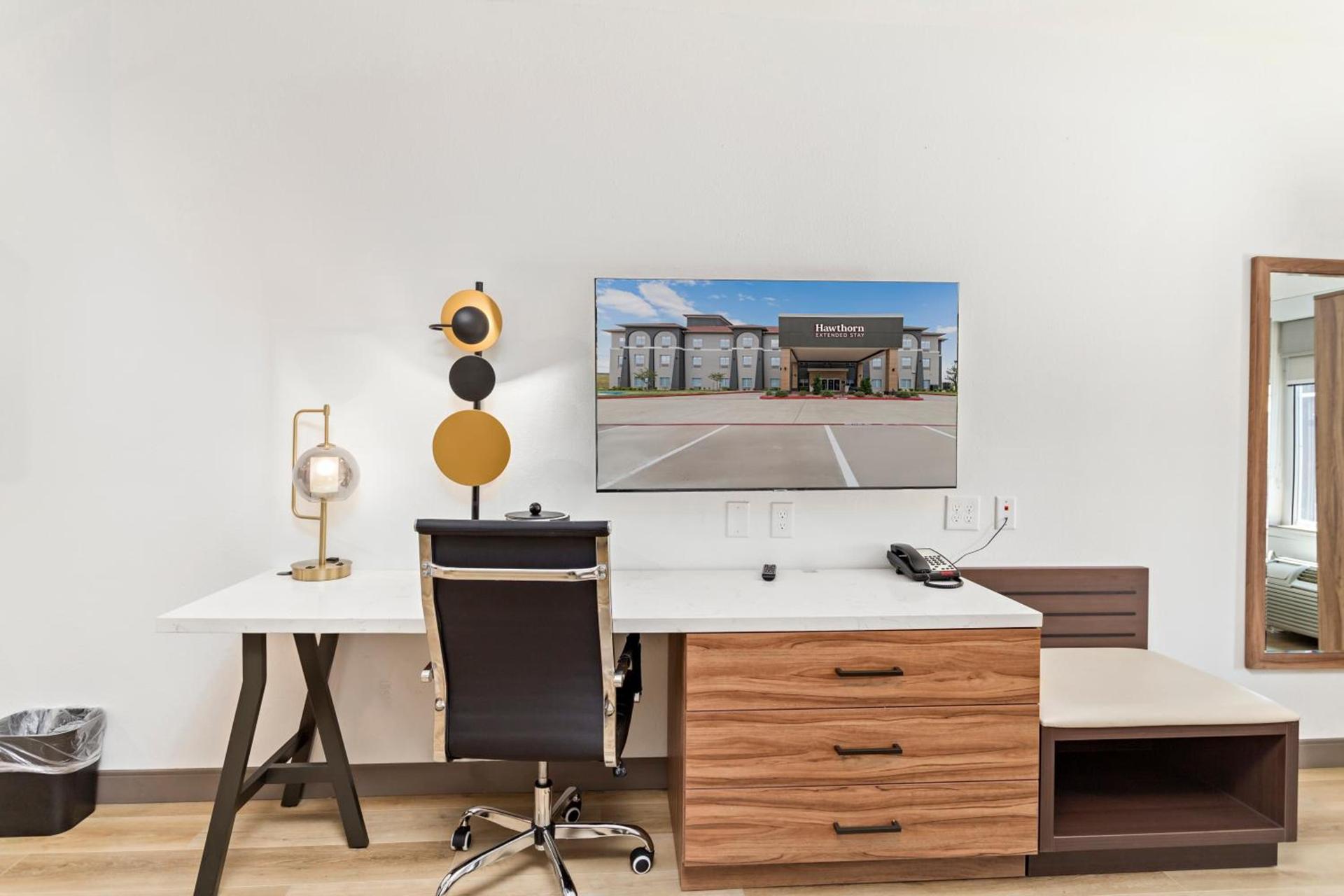 Hawthorn Extended Stay by Wyndham Port Arthur photo 38