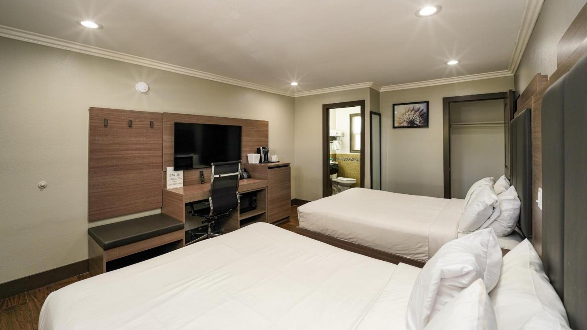 Americas Best Value Inn, Antioch photo 81