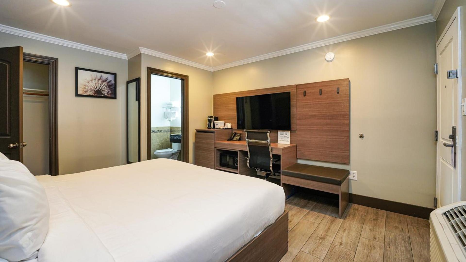 Americas Best Value Inn, Antioch photo 85