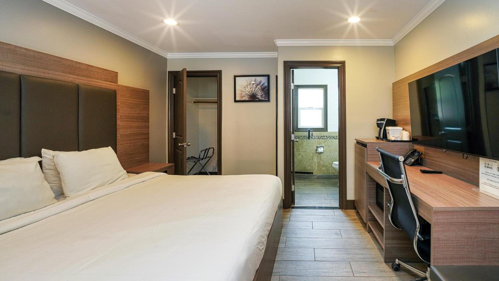 Americas Best Value Inn, Antioch photo 60