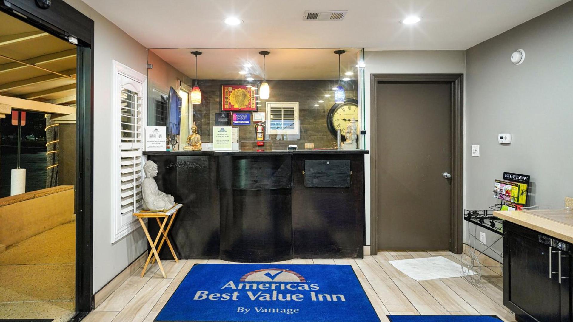 Americas Best Value Inn, Antioch photo 6